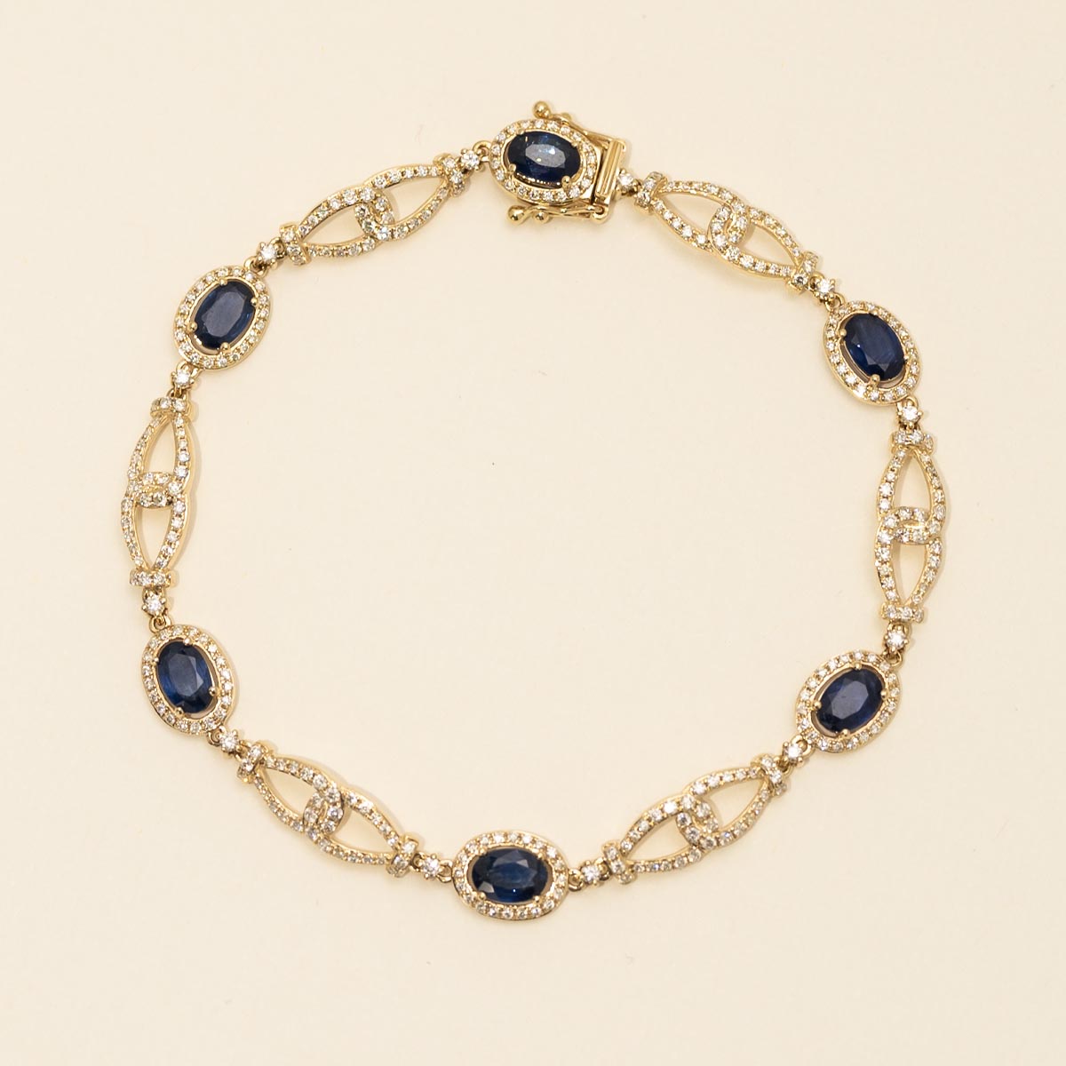 Oval Sapphire Bracelet in 14kt Yellow Gold with Diamonds (1 3/8ct tw)