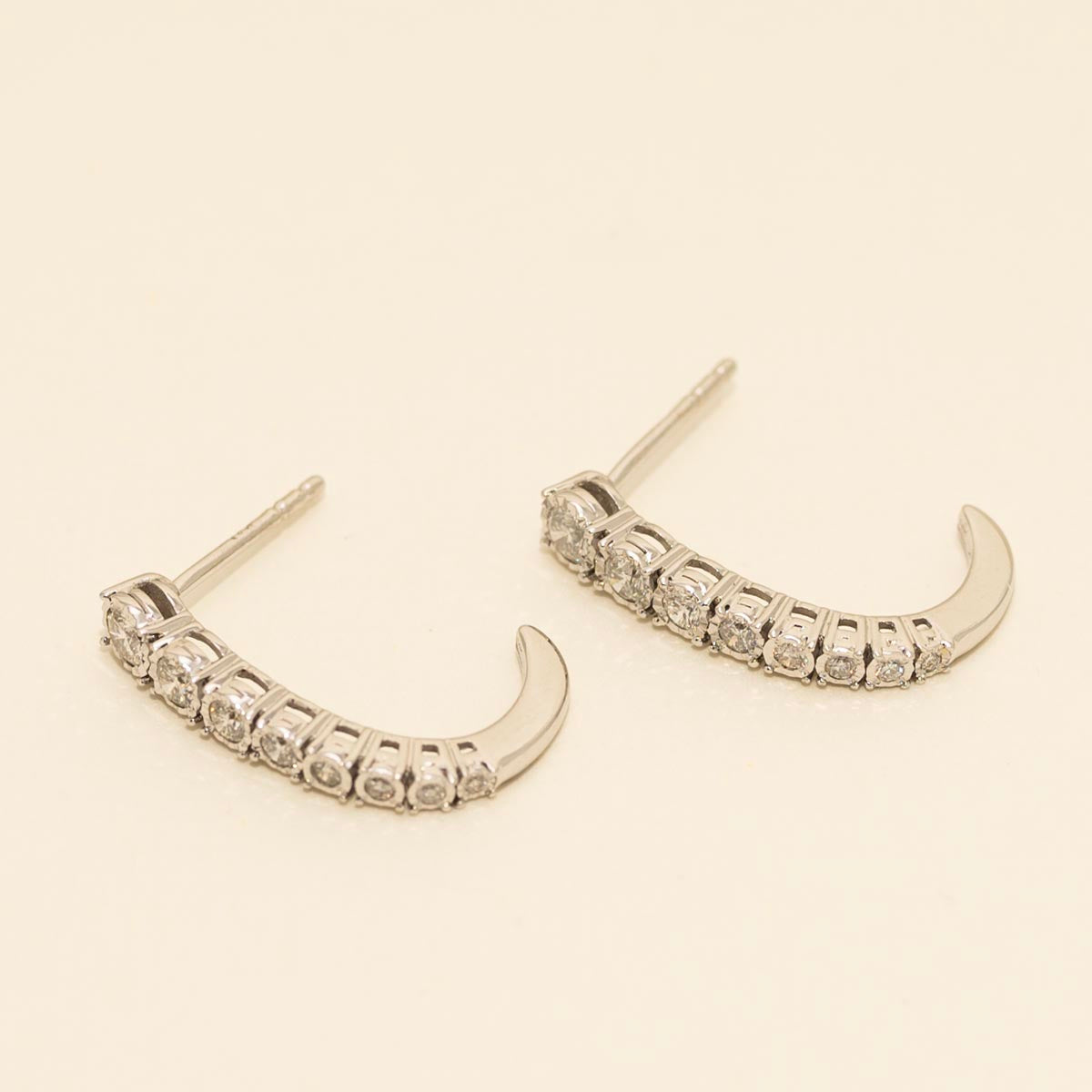 Diamond J Hoop Earrings in 14kt White Gold (1/2ct tw)