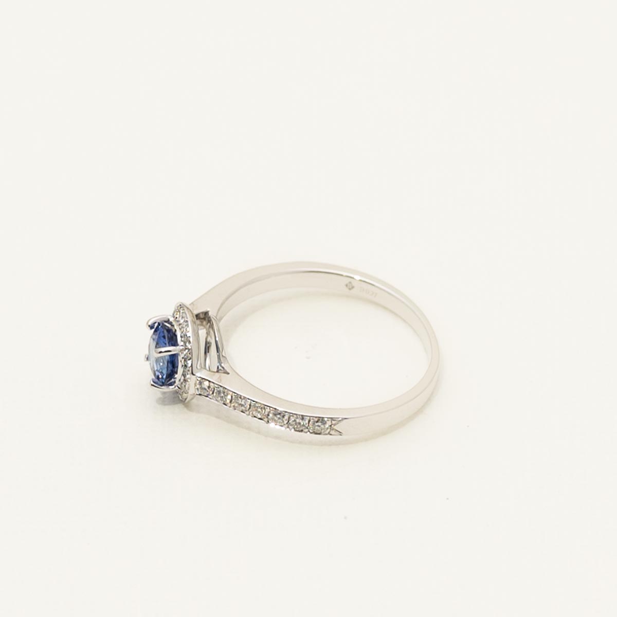 Ceylon Sapphire Halo Ring in 14kt White Gold with Diamonds (1/4ct tw)