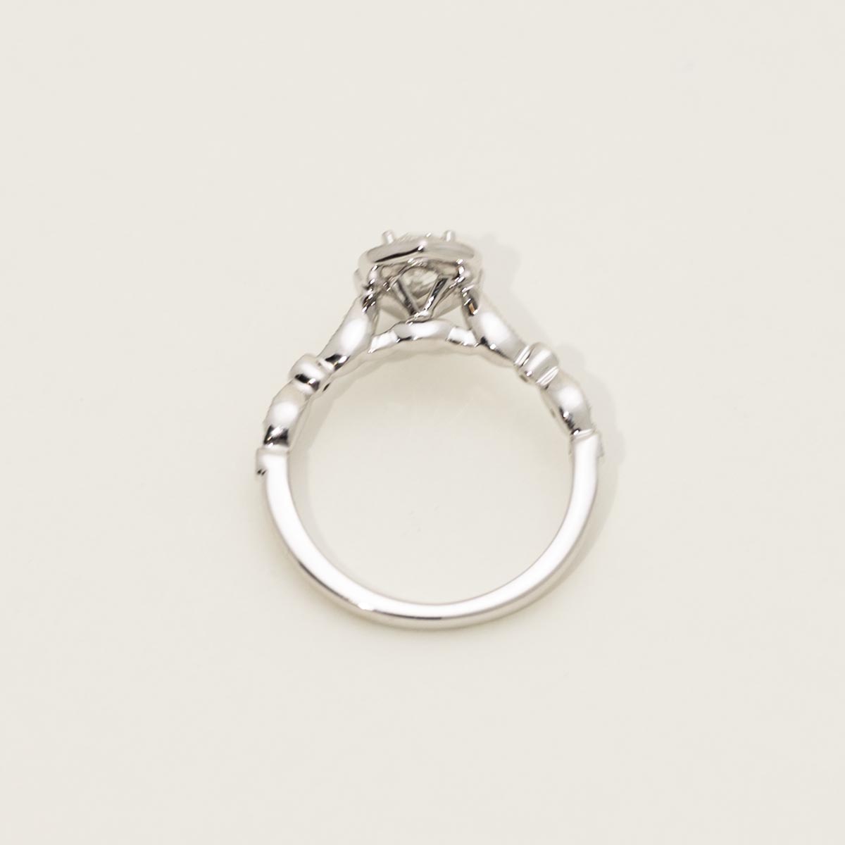 Estate Pear Shape Diamond Engagement Ring in 14kt White Gold (5/8ct tw)