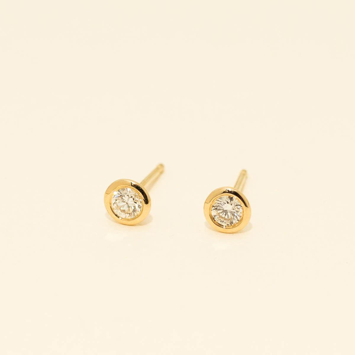 Diamond Bezel Stud Earrings in 14kt Yellow Gold (1/5ct tw)