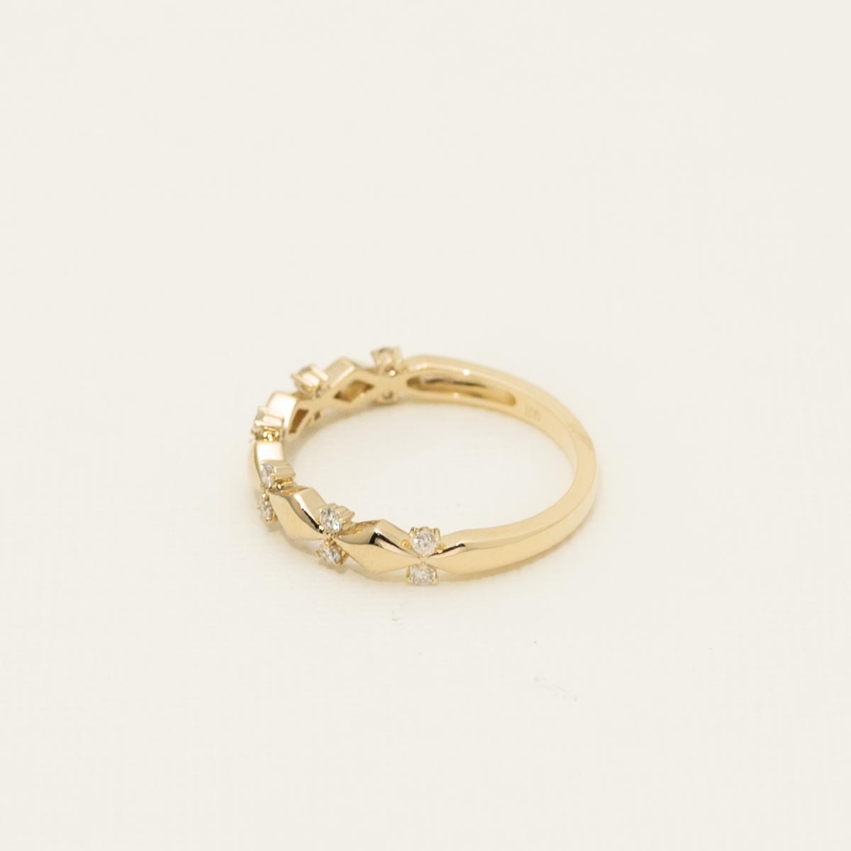 Diamond Fashion Ring in 14kt Yellow Gold (1/7ct tw)