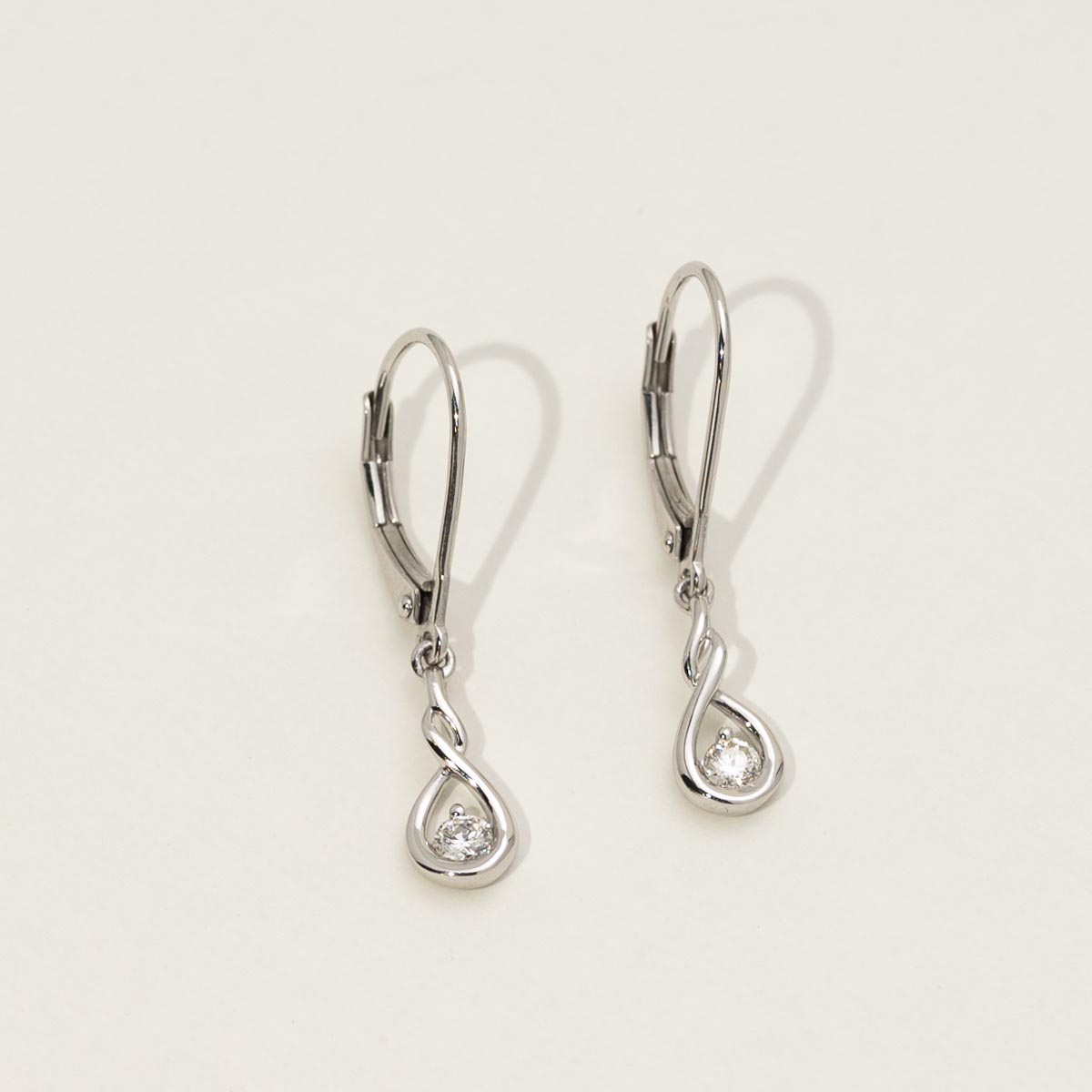 Northern Star Diamond Embrace Drop Earrings in Sterling Silver 1/7ct tw)