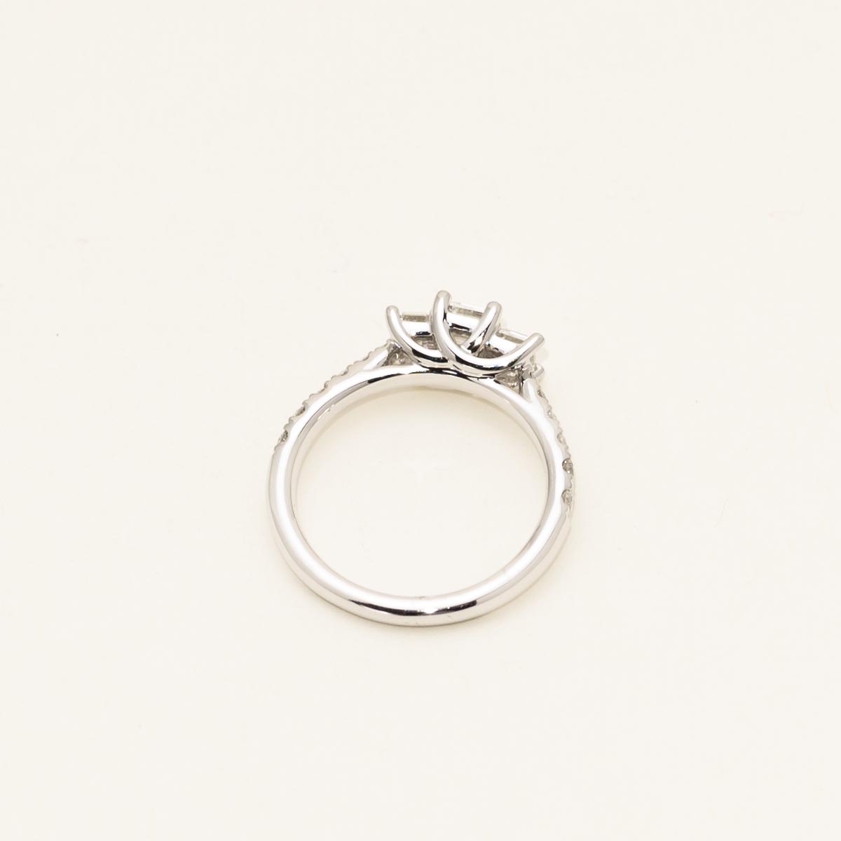 Emerald Cut Diamond Three Stone Engagement Ring in 14kt White Gold (1 3/8ct tw)