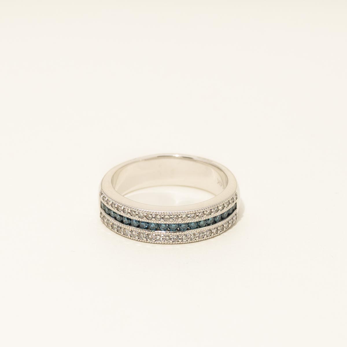 Blue and White Diamond Band in 14kt White Gold (5/8ct tw)