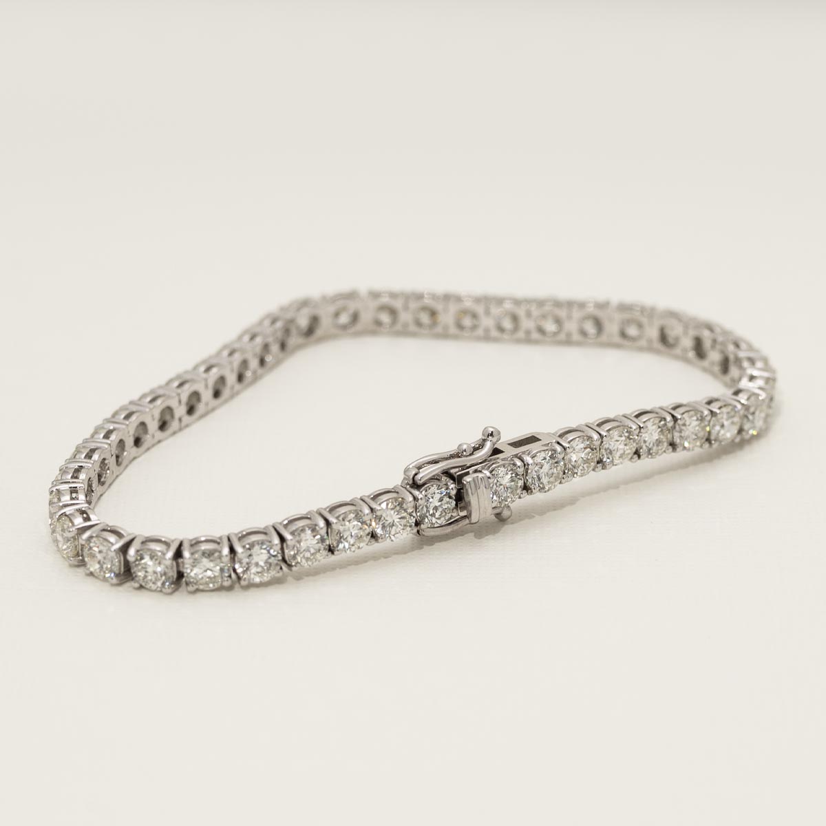 Diamond Tennis Bracelet in 14kt White Gold (10 1/3ct tw)