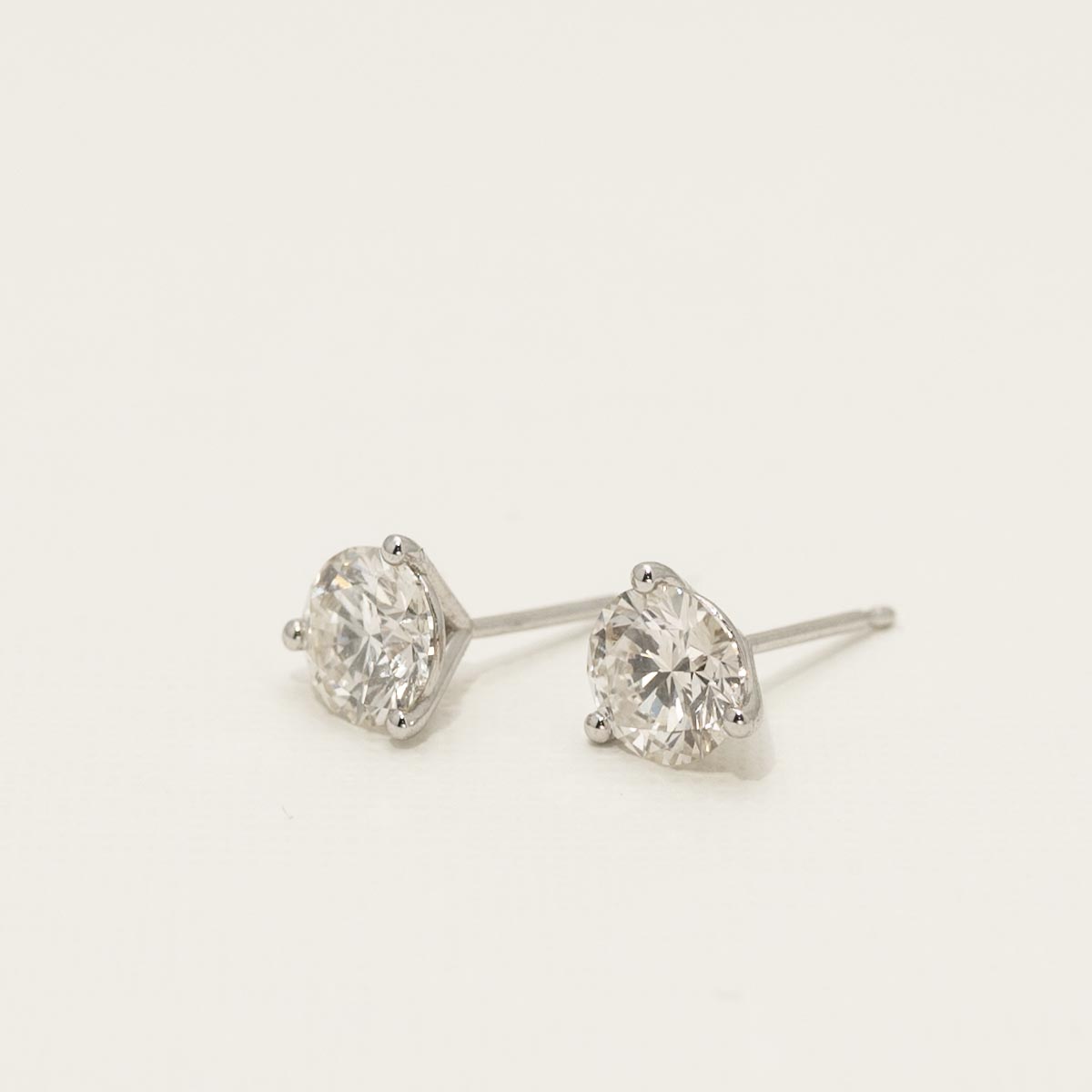 Diamond Stud Earrings in 14kt White Gold (2ct tw)