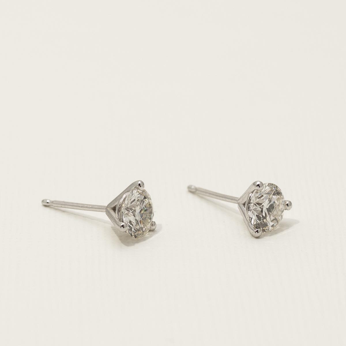Diamond Stud Earrings in 14kt White Gold (1 1/2ct tw)
