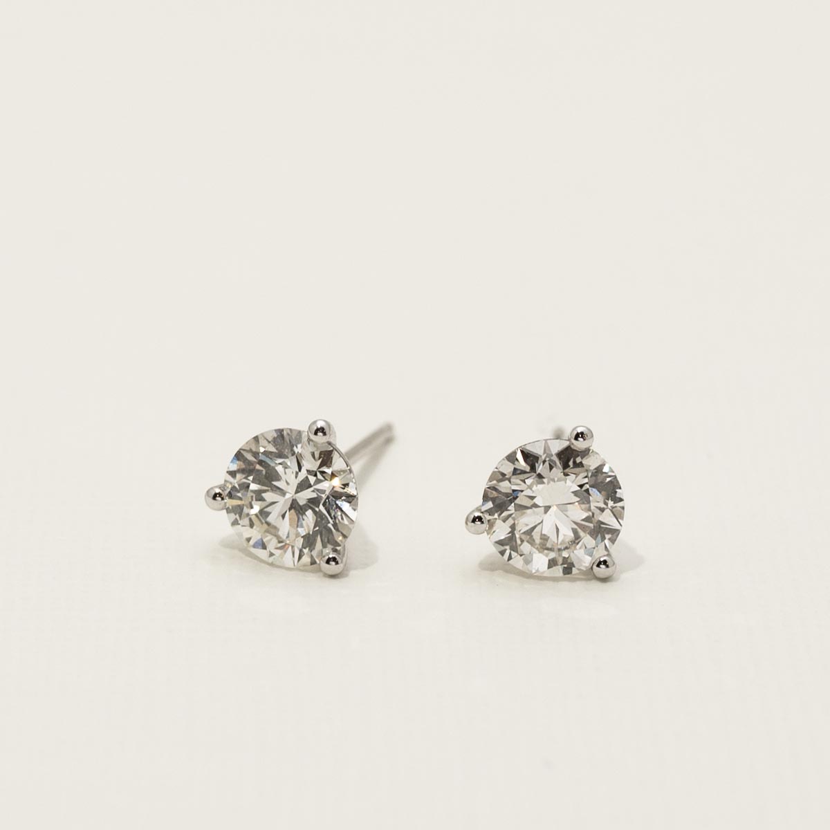 Diamond Stud Earrings in 14kt White Gold (2 1/10ct tw)