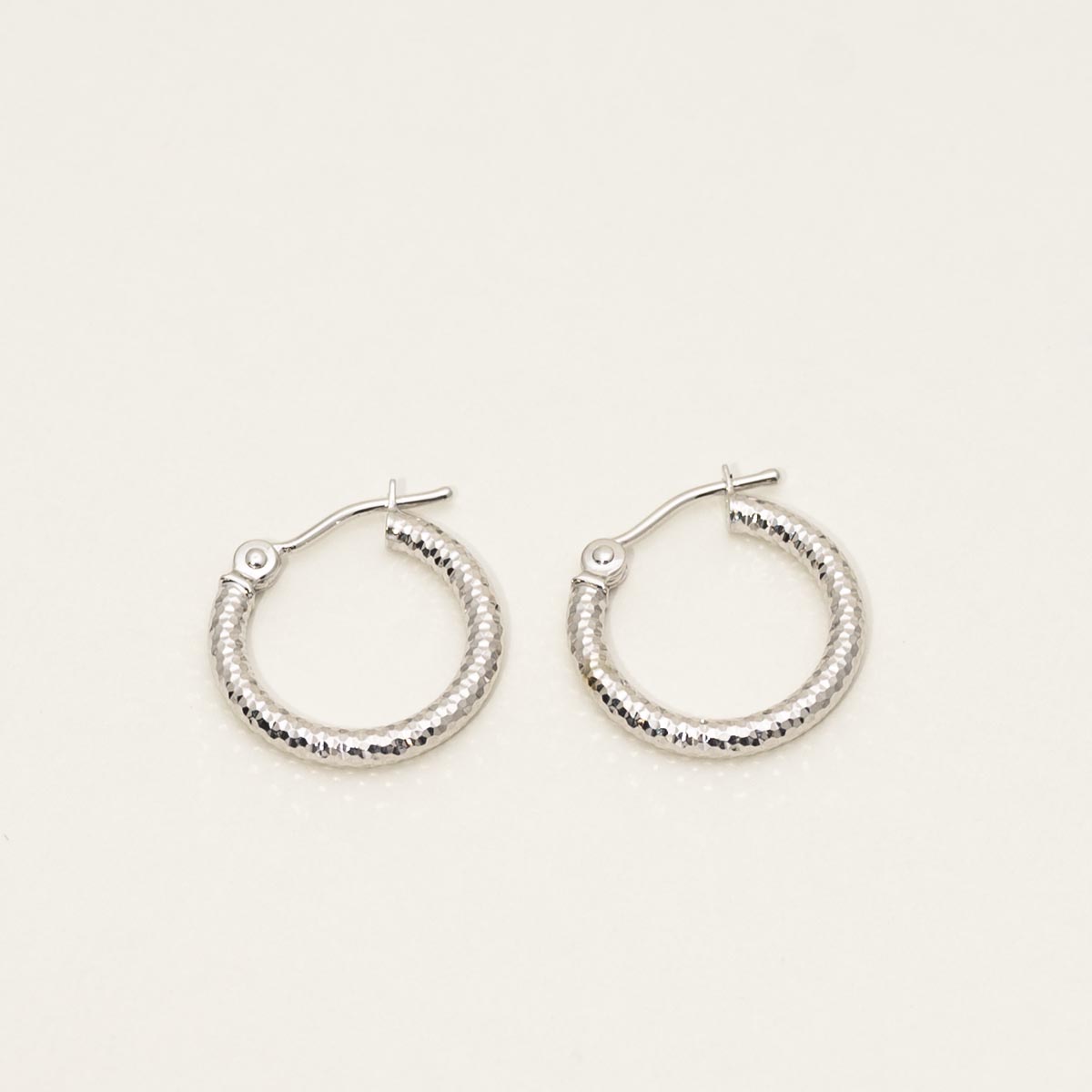 Diamond Cut Textured Hoop Earrings in 14kt White Gold (15mm)