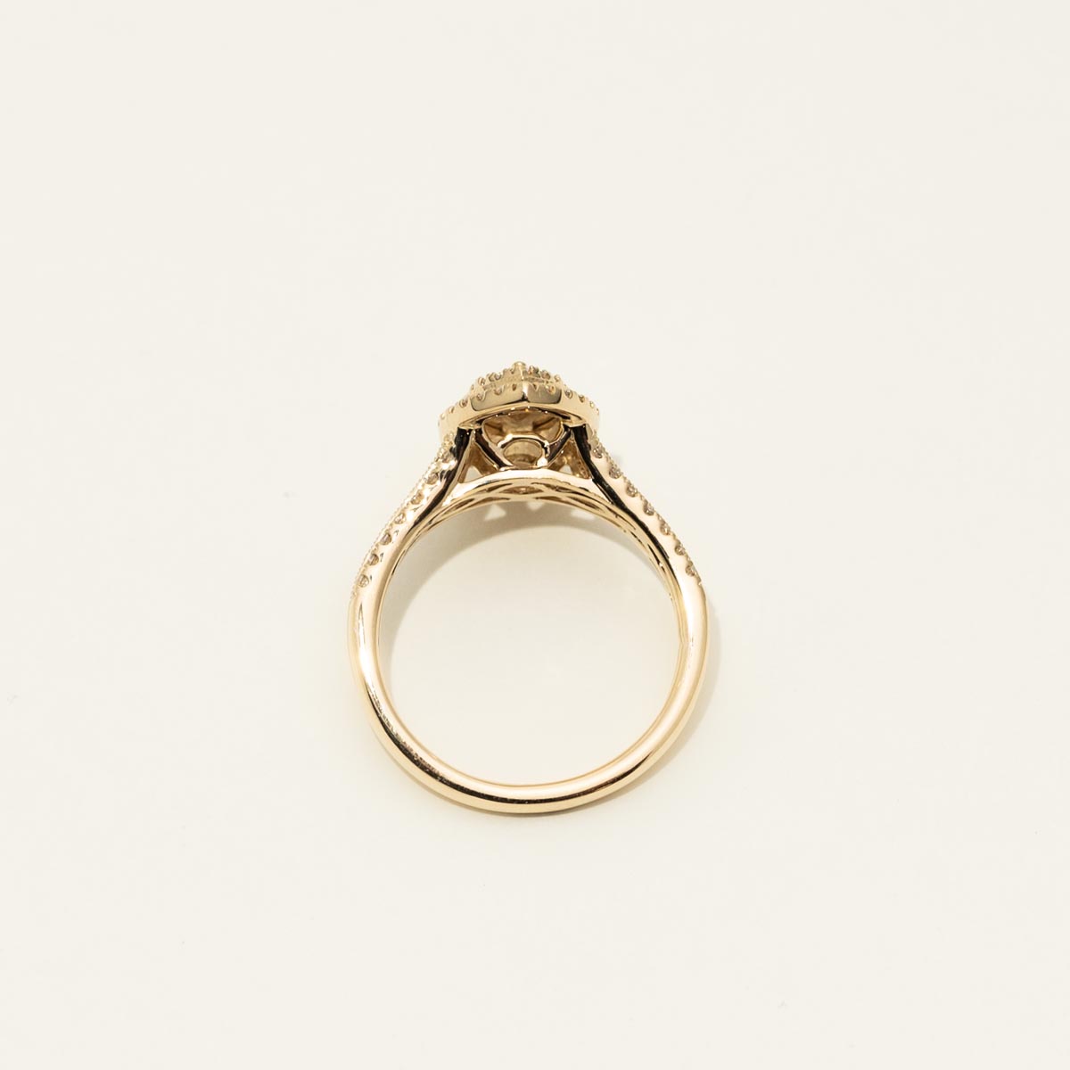 Marquise Diamond Halo Engagement Ring in 14kt Yellow Gold (3/4ct tw)