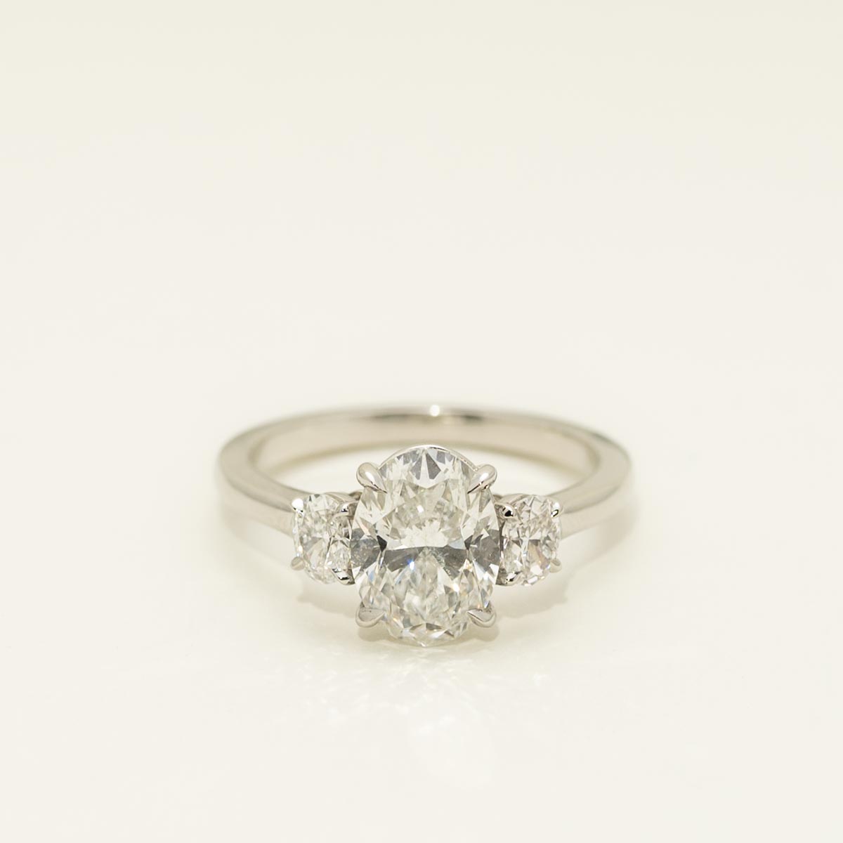 Three Stone Oval Diamond Engagement Ring in Platinum (2 1/2ct tw)