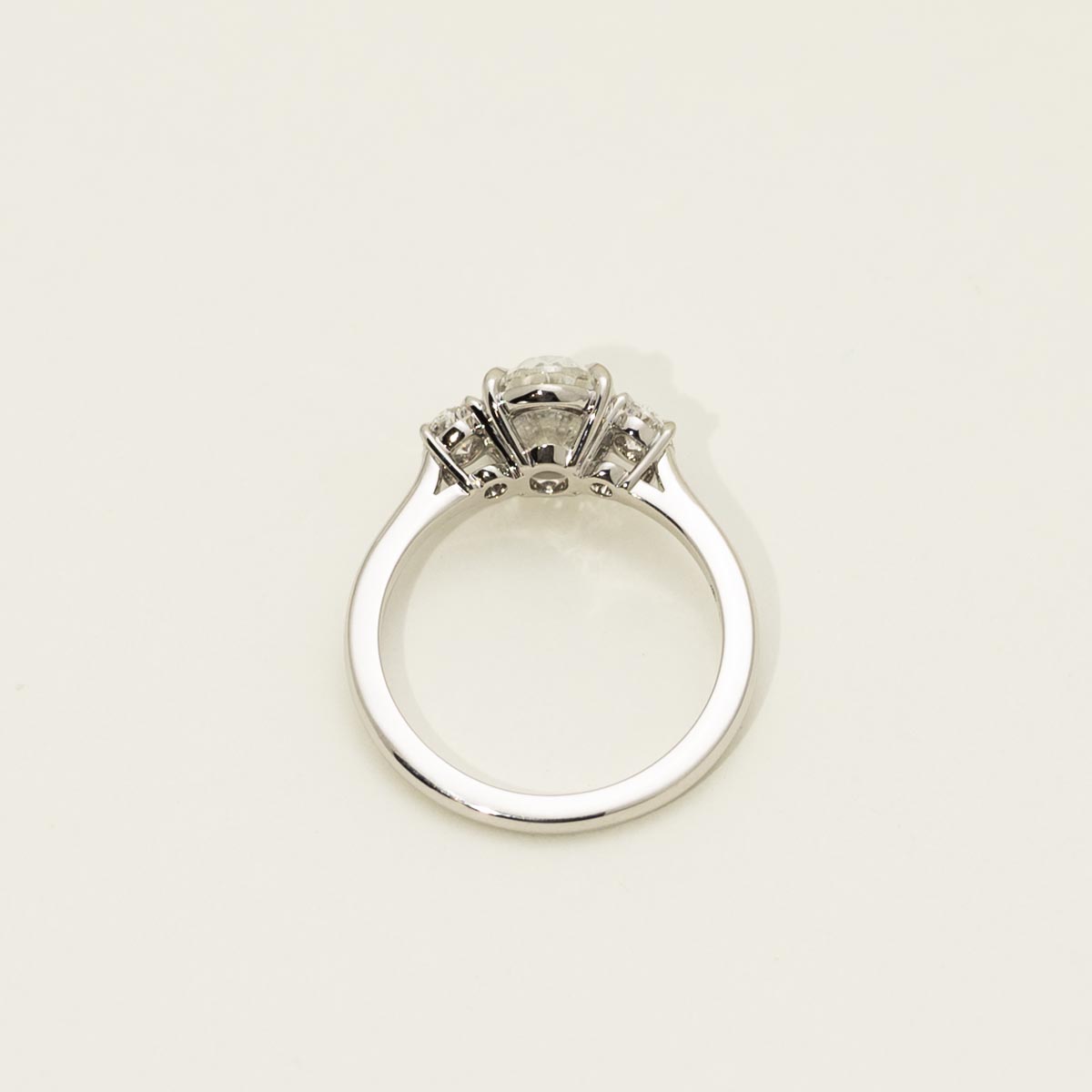 Three Stone Oval Diamond Engagement Ring in Platinum (2 1/2ct tw)