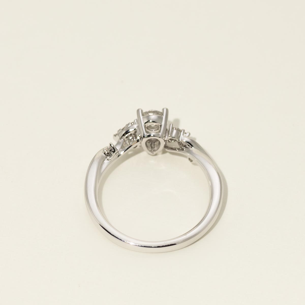 Diamond Pear Shape Engagement Ring in 14kt White Gold (1/4ct tw)