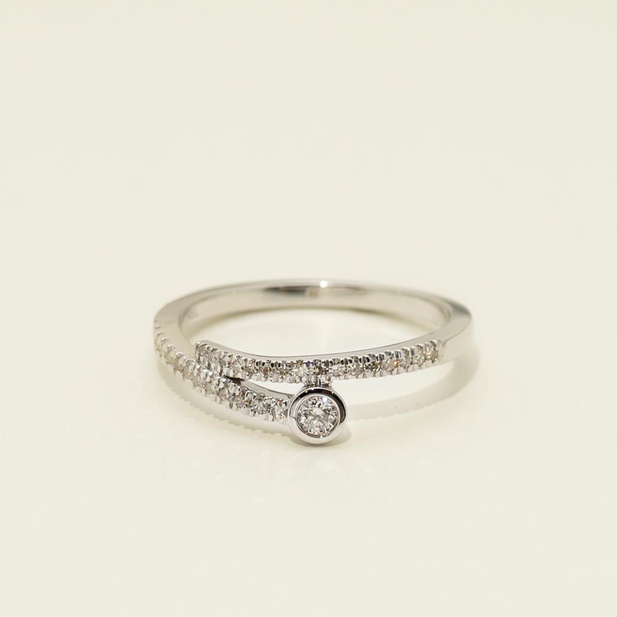 Diamond Fashion Ring in Sterling Silver (1/5ct tw)