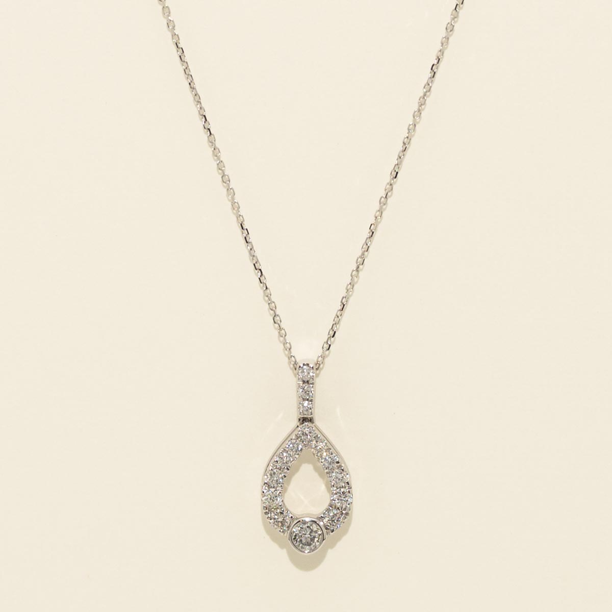Diamond Necklace in 14kt White Gold (1/4ct tw)