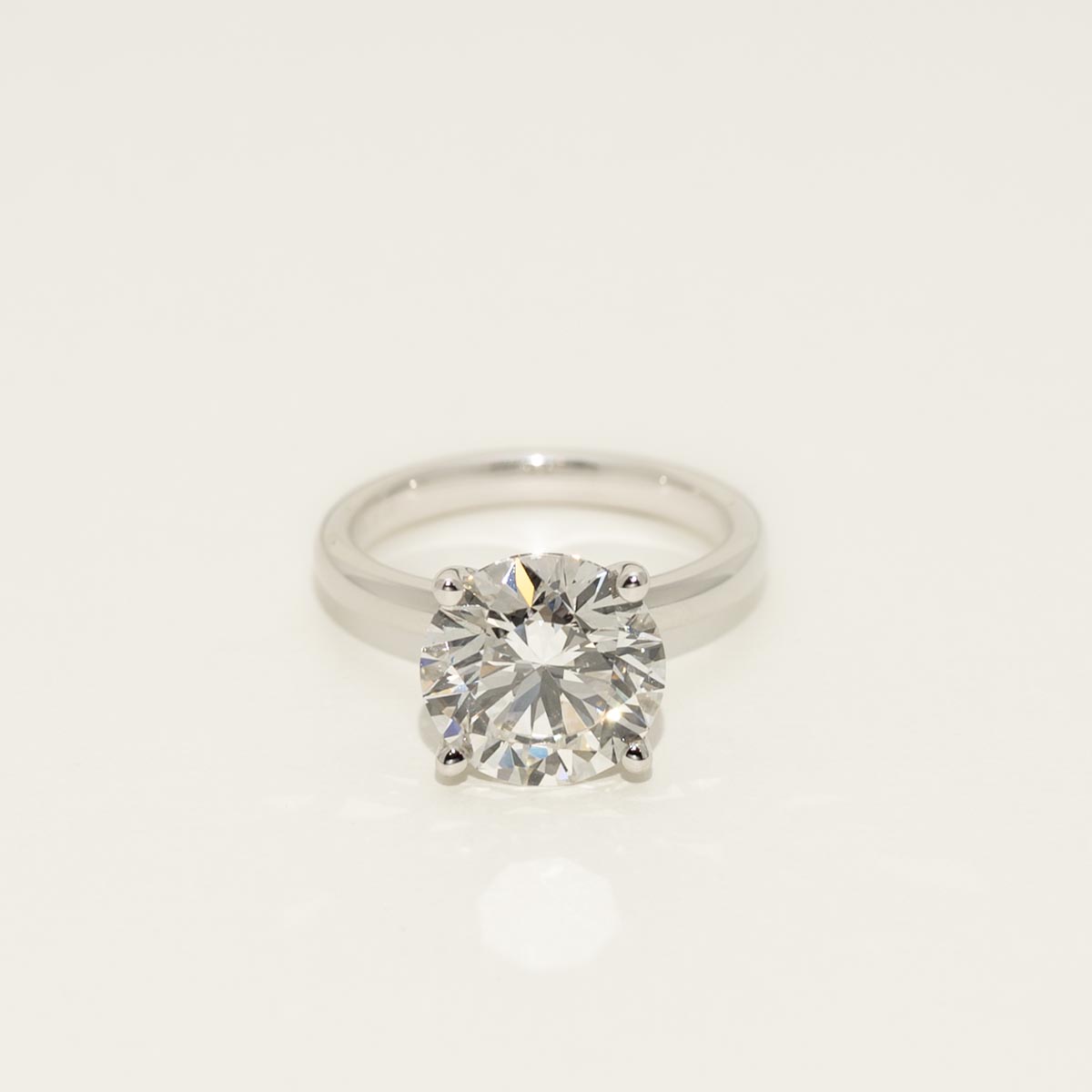 Lab Grown Diamond Solitaire Engagement Ring in 14kt White Gold (5ct)