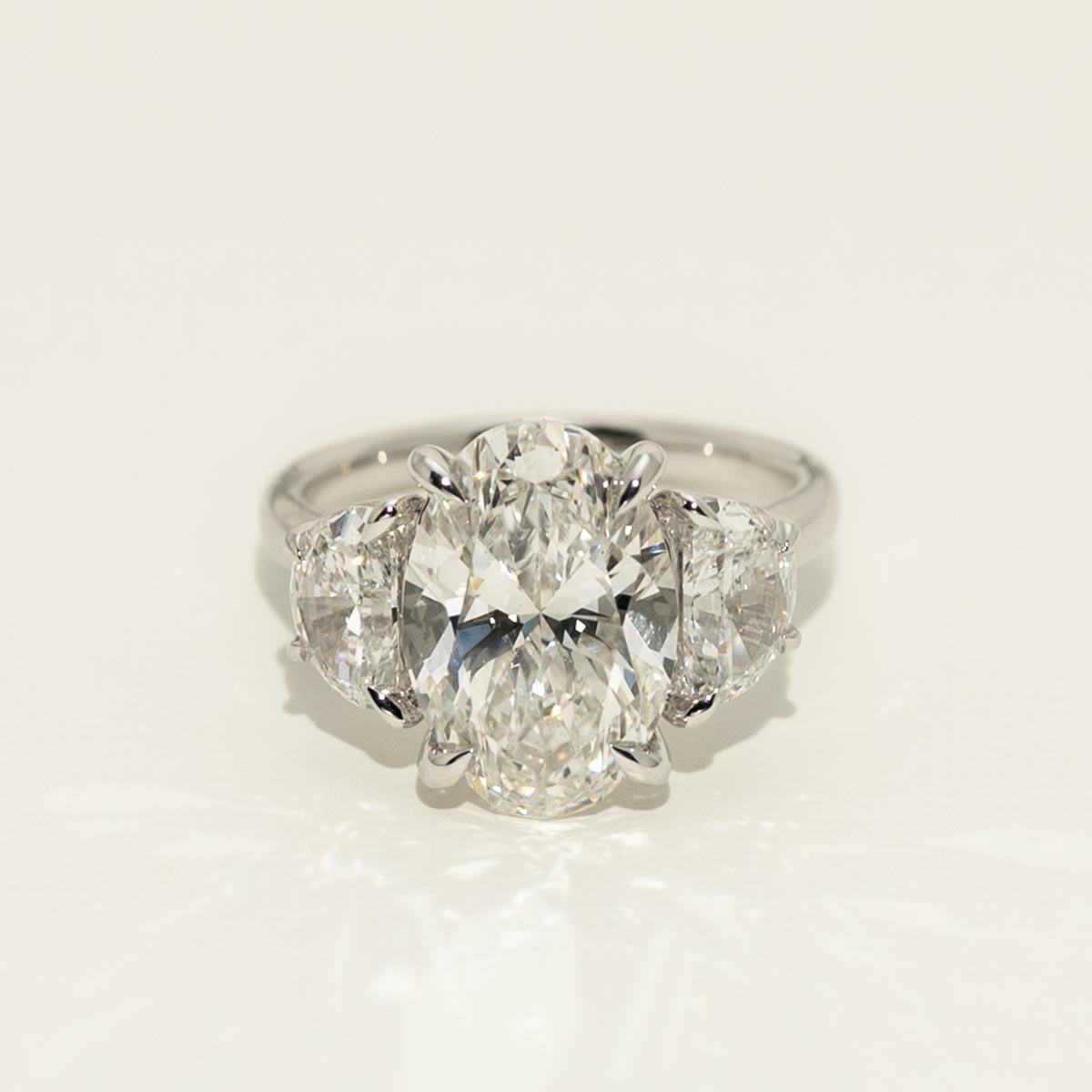 Lab Grown Oval Diamond Three Stone Engagement Ring in 14kt White Gold (6 5/8ct tw)