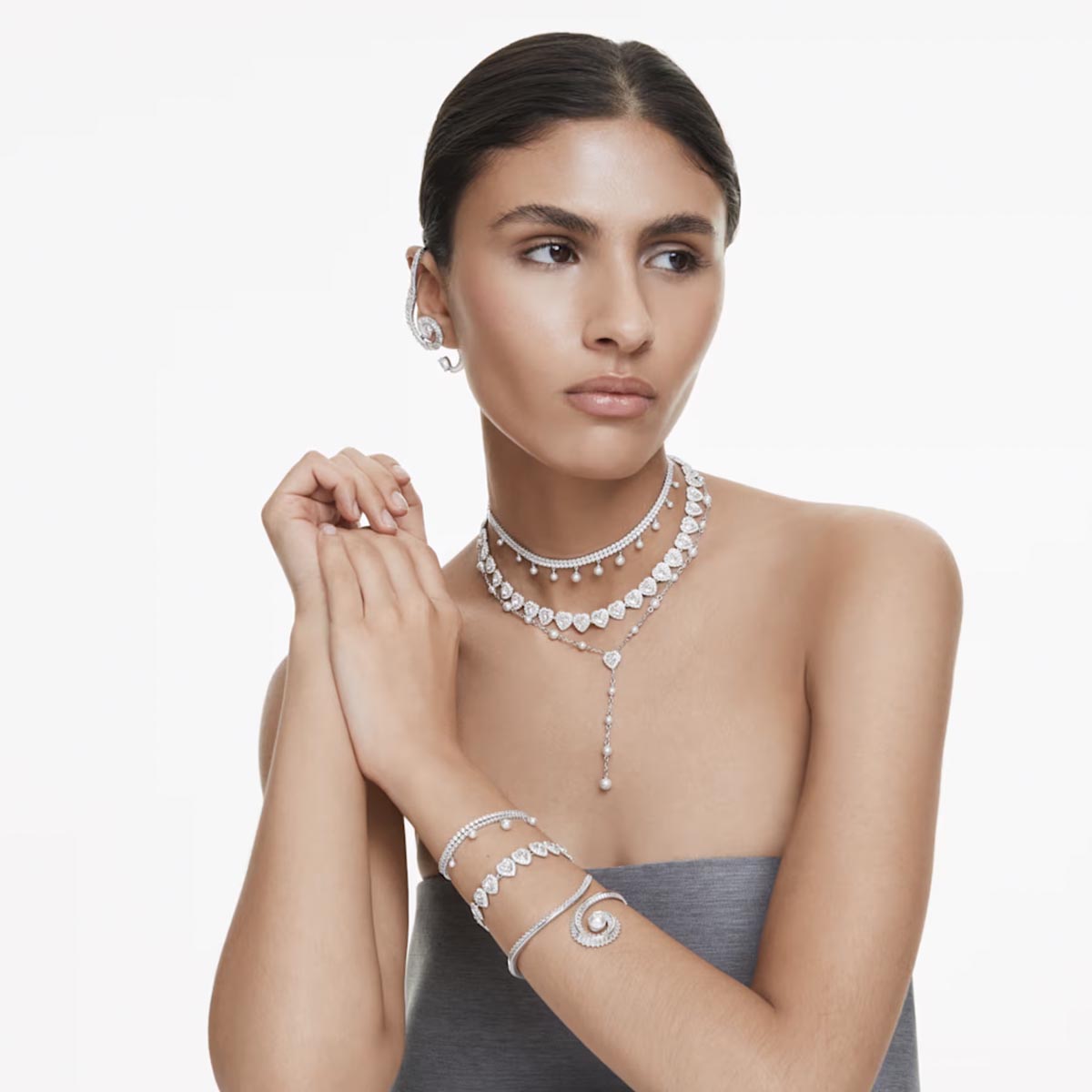 Swarovski Ariana Grande Crystal Heart Lariat Necklace with Crystal Pearls