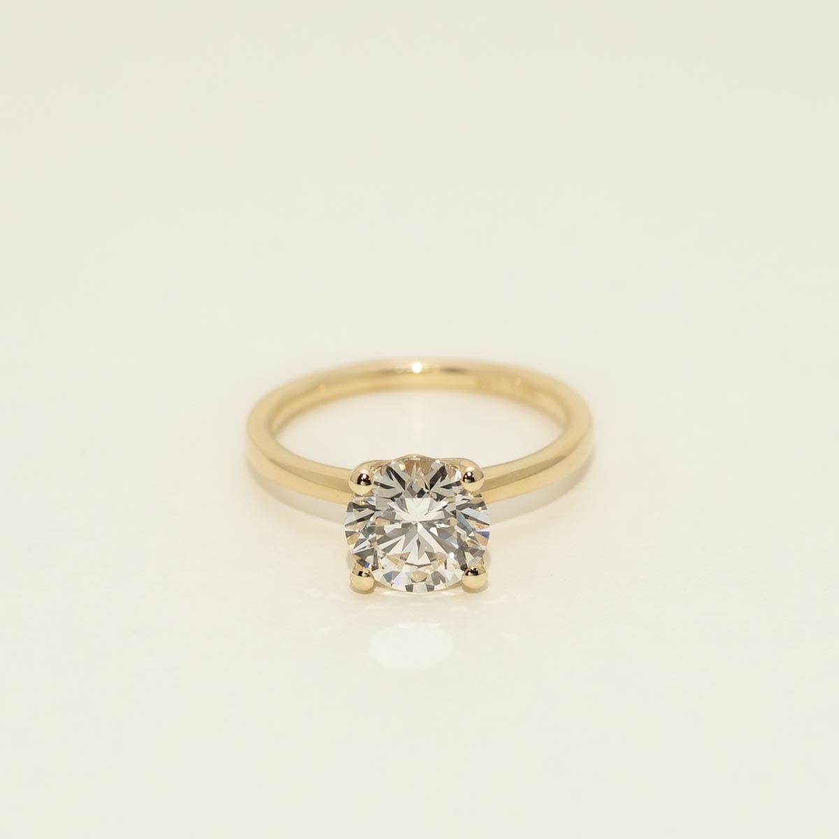 Lab Grown Diamond Solitaire Engagement Ring in 14kt White Gold (2ct)