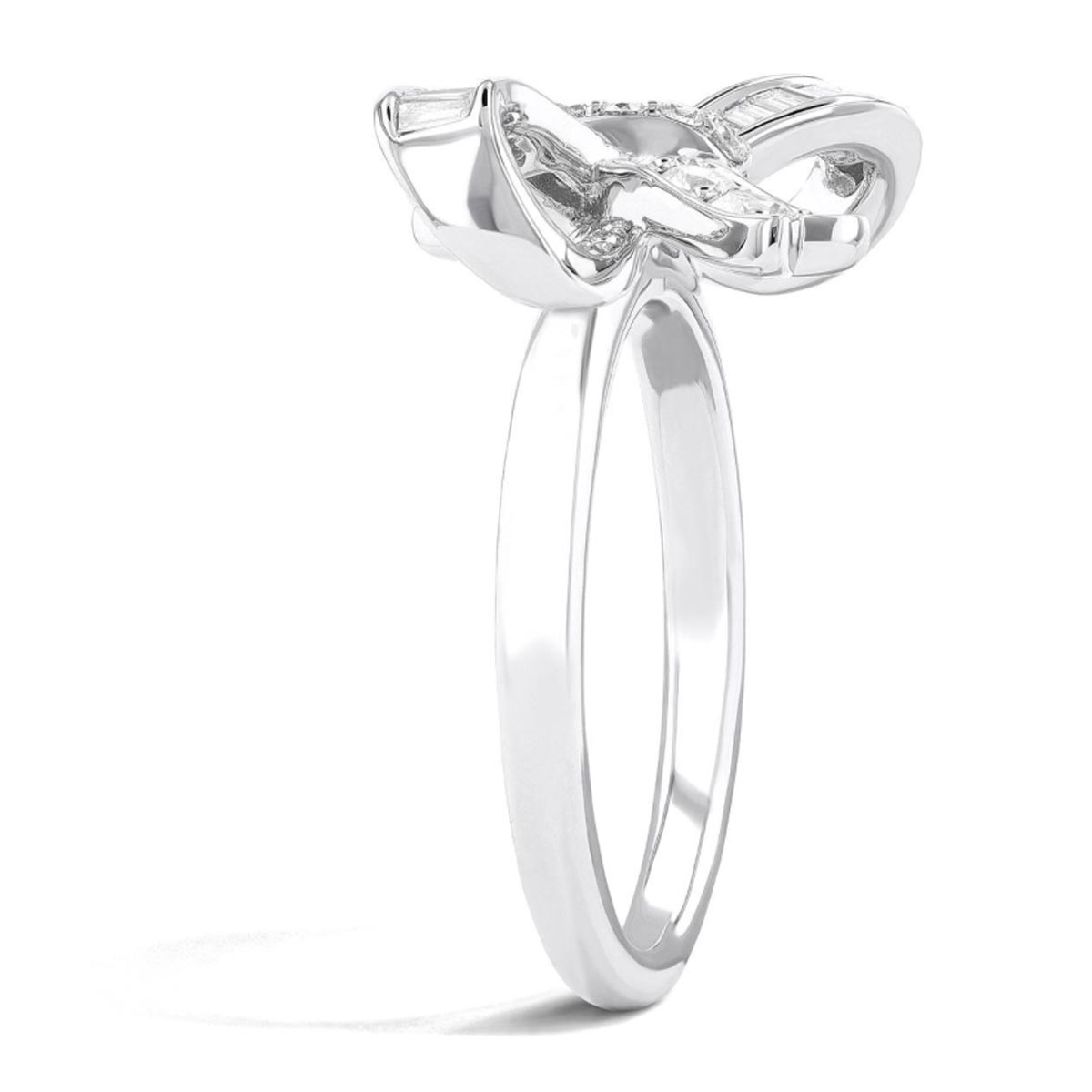 Diamond Bow Tie Ring in 18kt White Gold (5/8ct tw)