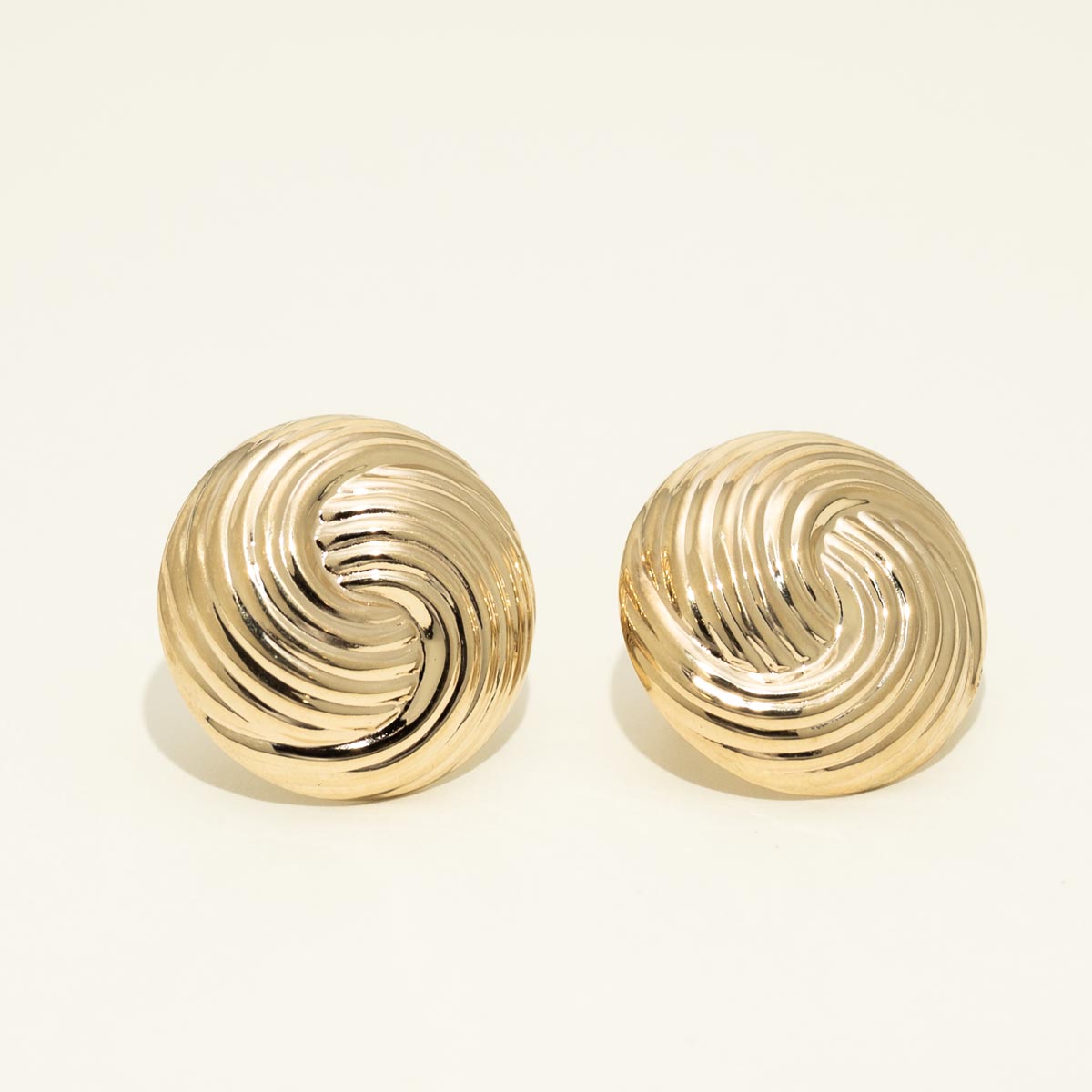 Estate Swirl Button Stud Earrings in 14kt Yellow Gold