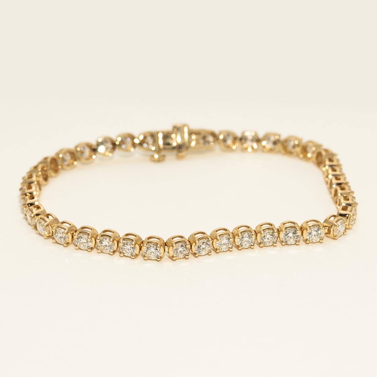 Diamond Tennis Bracelet in 14kt Yellow Gold (7ct tw)