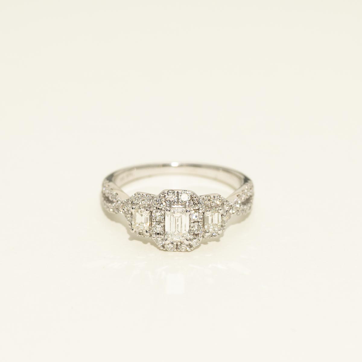 Emerald Cut Diamond Three Stone Halo Engagement Ring in 14kt White Gold (1ct tw)