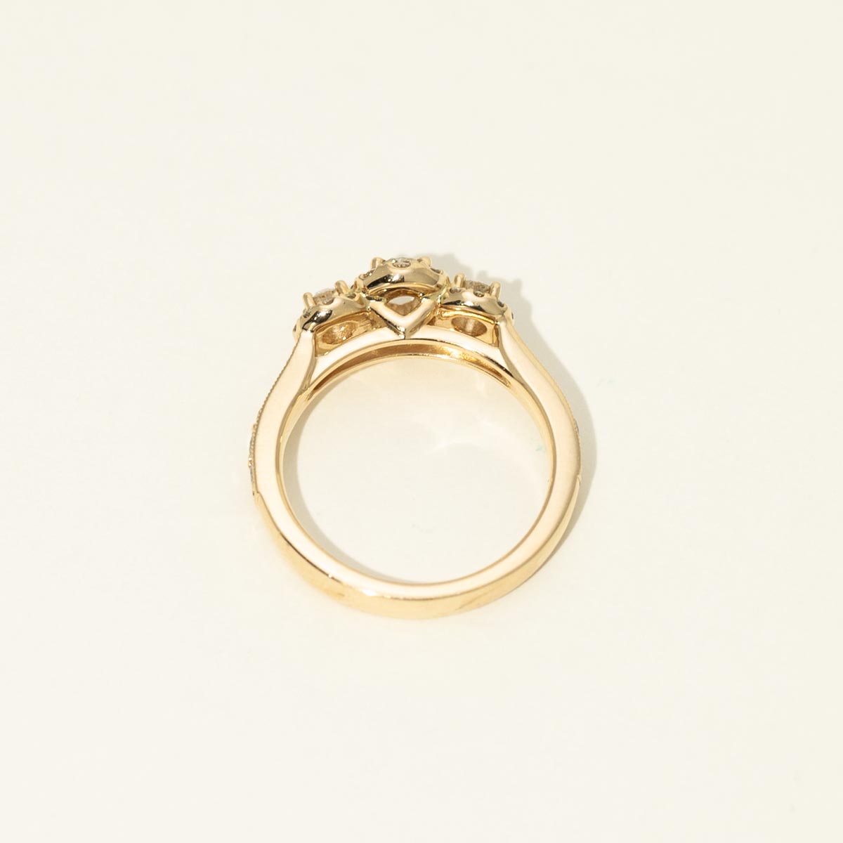 Oval Diamond Three Stone Halo Engagement Ring in 14kt Yellow Gold (1ct tw)