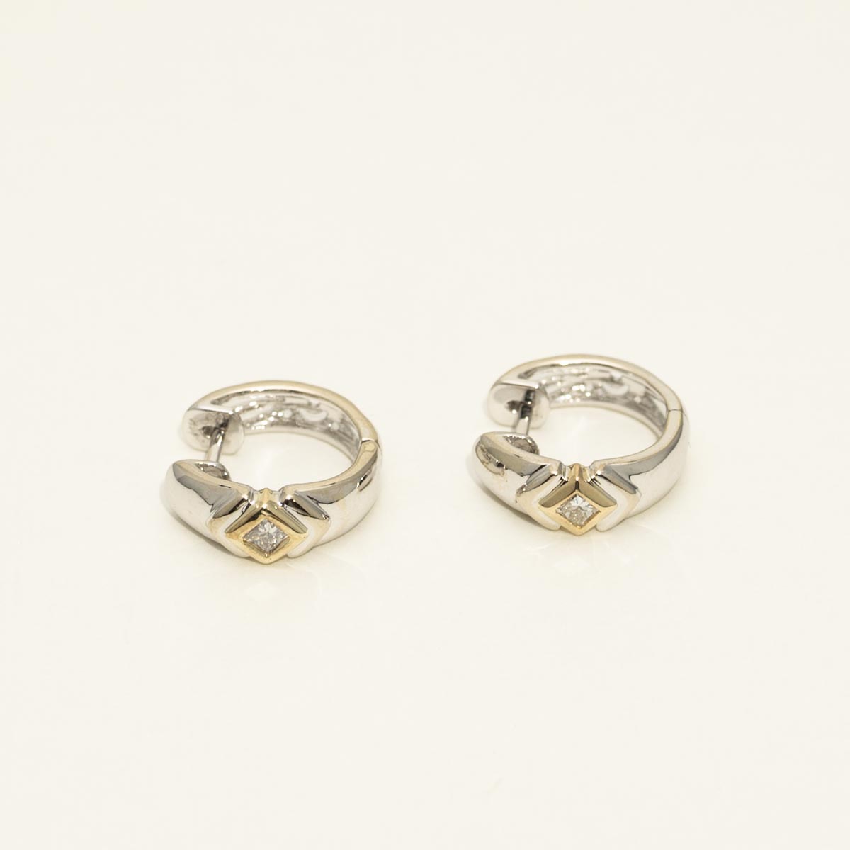 Estate Princess Cut Diamond Hoop Earrings in 14kt White and Yellow Gold (1/5ct tw)