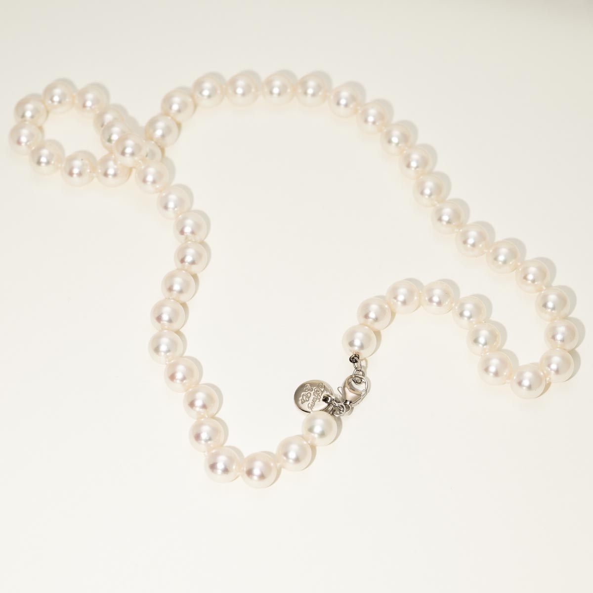 Estate Tiffany and Co. Cultured Akoya Pearl Strand in 18kt White Gold (7.5-8mm pearls)