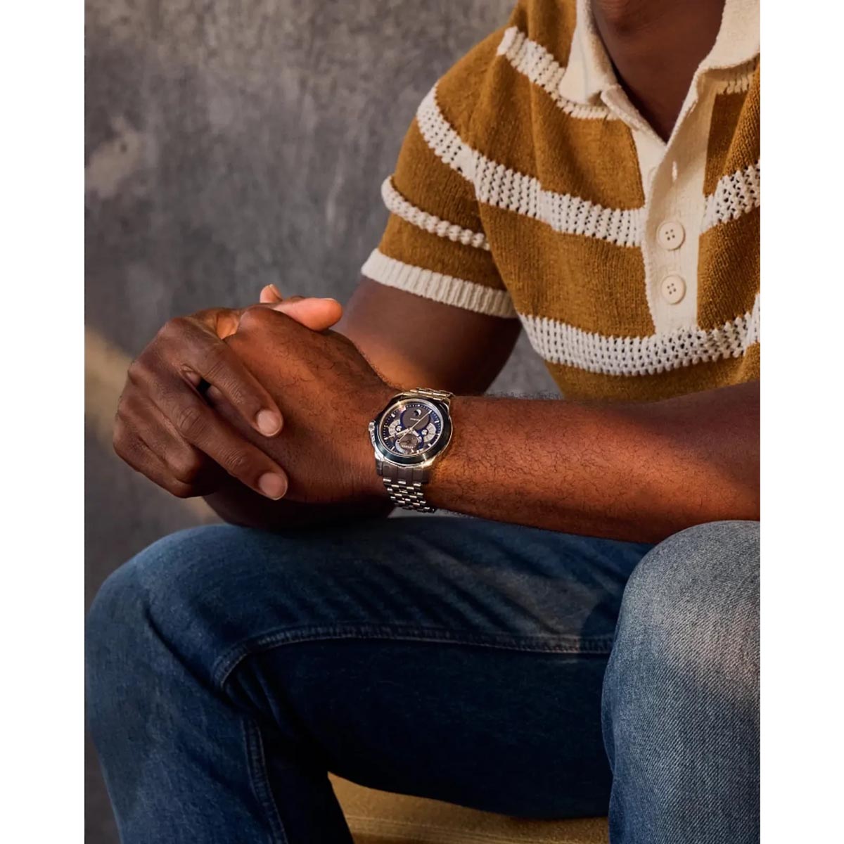 Citizen Calendrier Mens Watch with Blue Dial and Stainless Steel Bracelet (eco-drive movement)