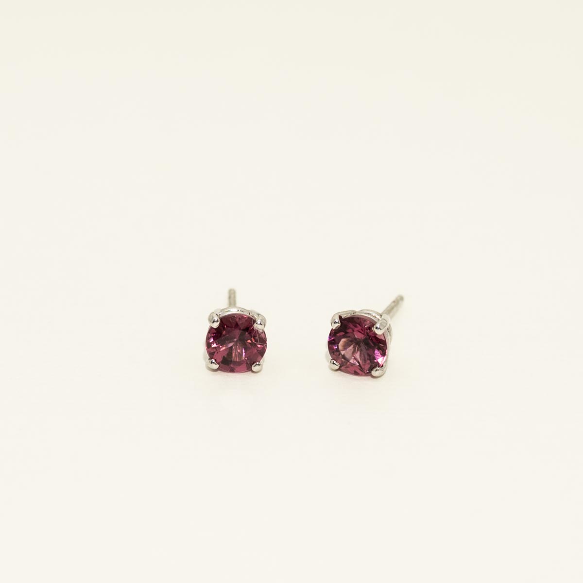 Pink Tourmaline Stud Earrings in 14kt White Gold (5mm)