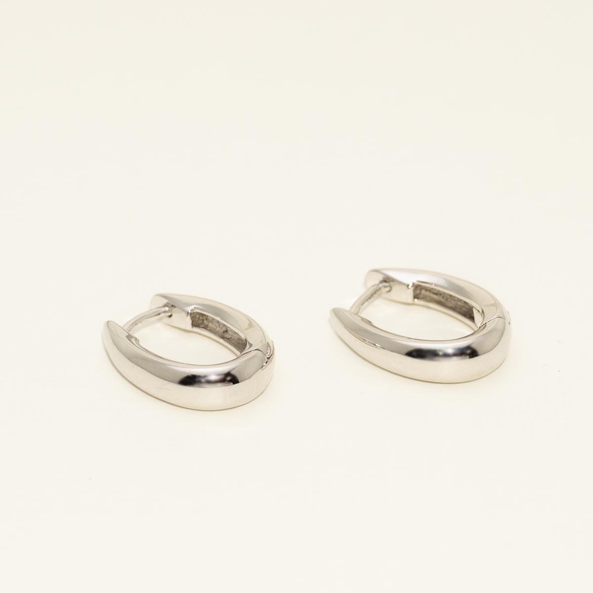 Oval Tapered Hoop Earrings in Sterling Silver