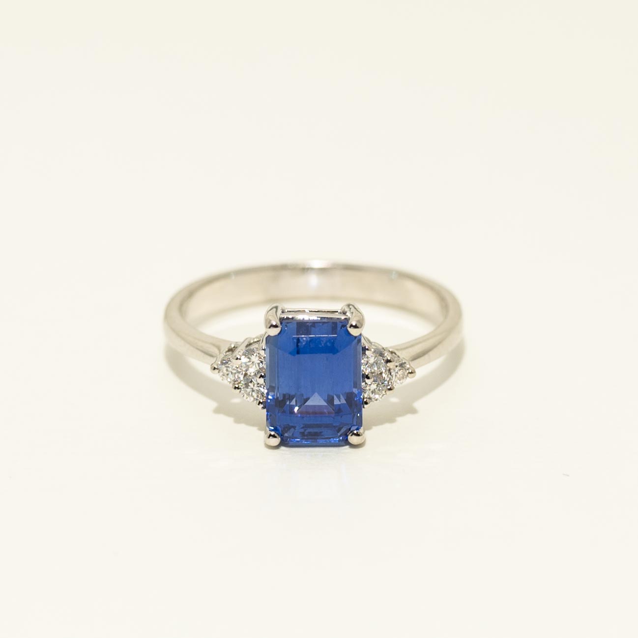 Emerald Cut Sapphire Ring in 18kt White Gold with Diamonds (1/4ct tw)