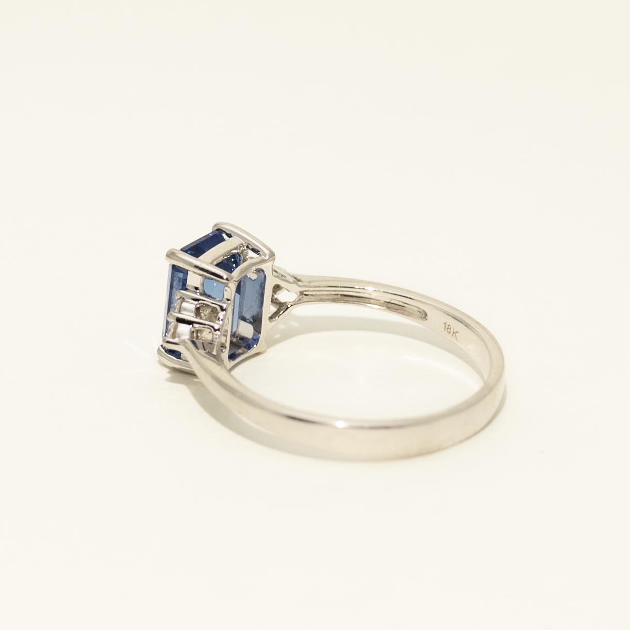 Emerald Cut Sapphire Ring in 18kt White Gold with Diamonds (1/4ct tw)