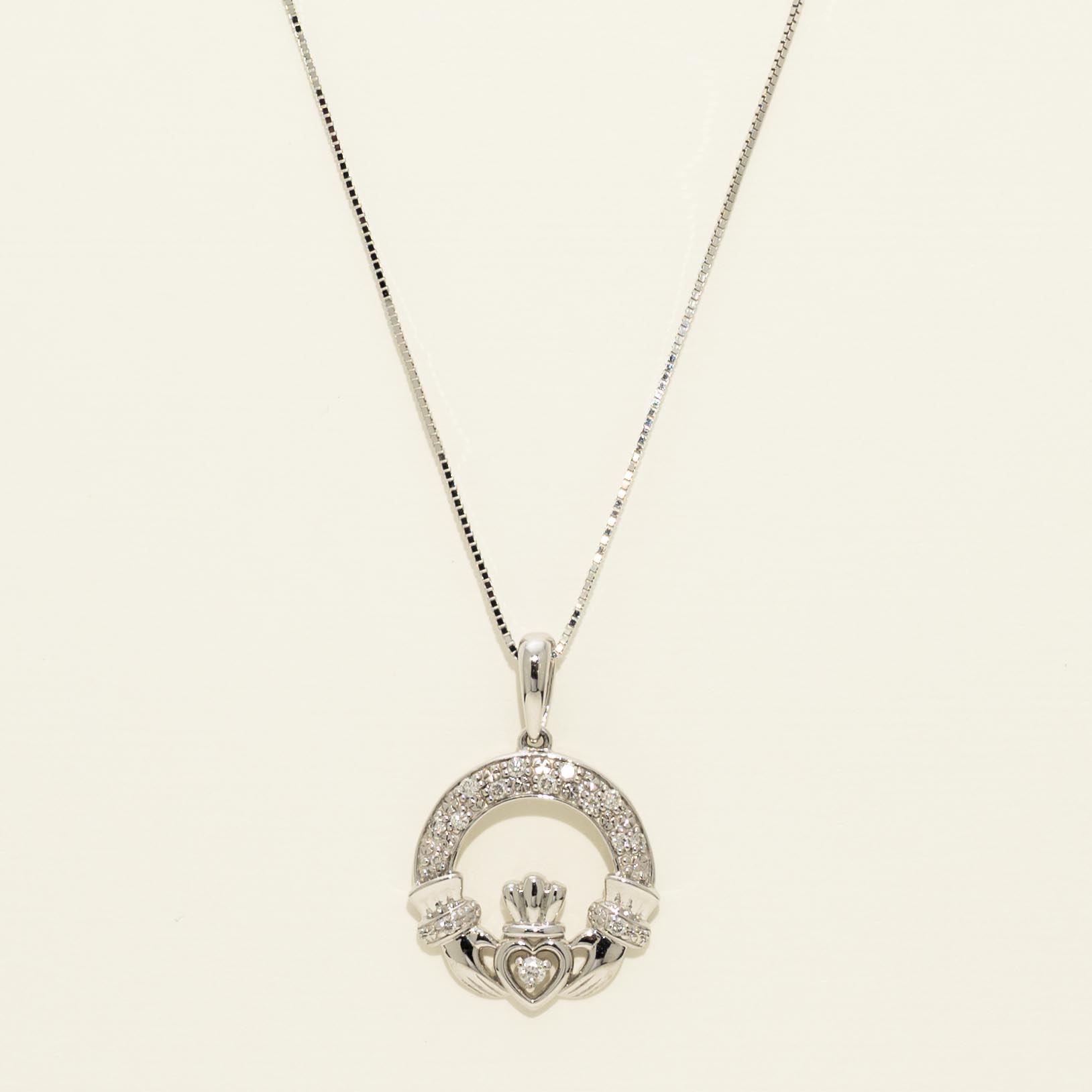 Diamond Claddagh Necklace in 14kt White Gold (1/10ct tw)