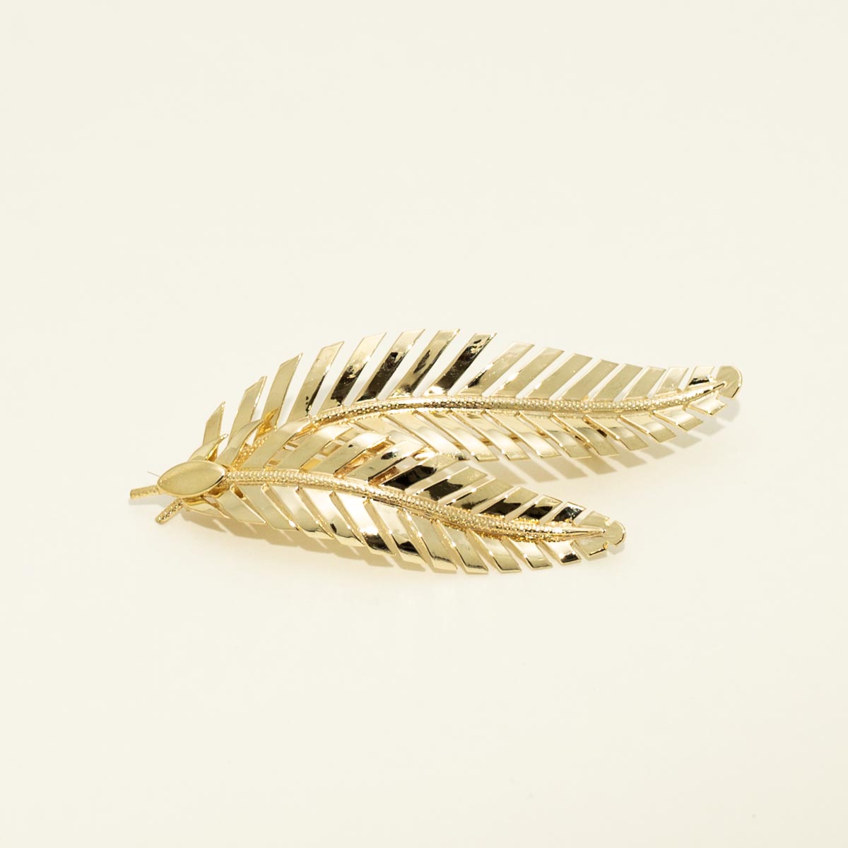 Estate Leaf Pin in 14kt Yellow Gold