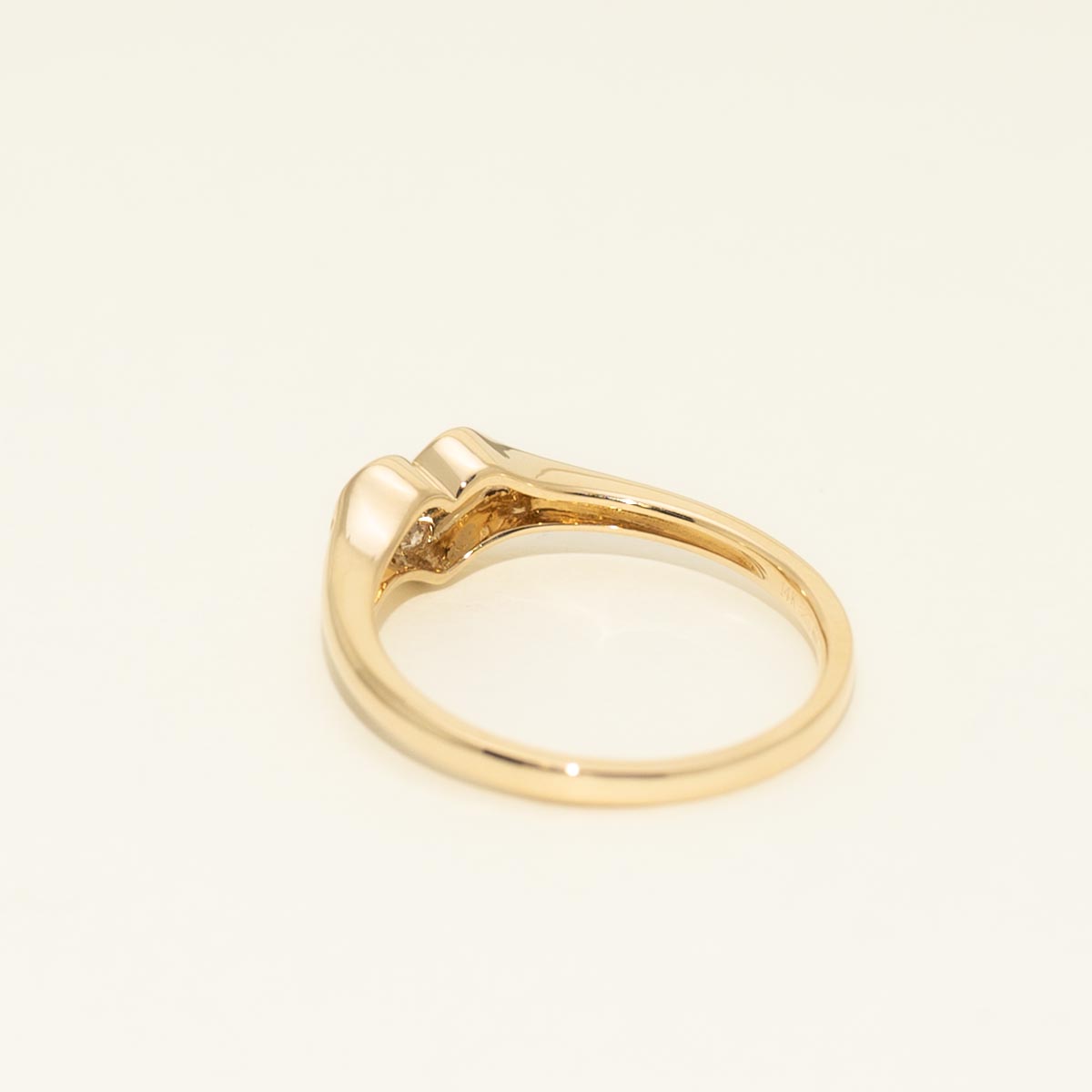 Diamond Heart Ring in 14kt Yellow Gold (1/20ct tw)