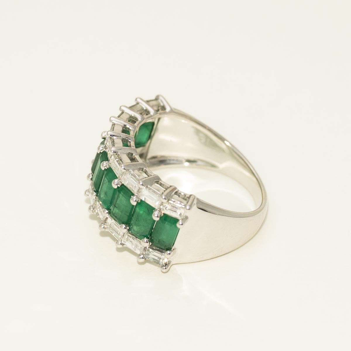 Emerald Cut Emerald Ring in 14kt White Gold with Diamonds (1 1/7ct tw)
