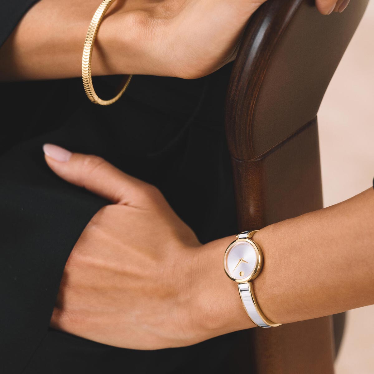 Moda Watch Group Movado Moda Womens Watch with Black Dial and Gold Toned Stainless Stee ...