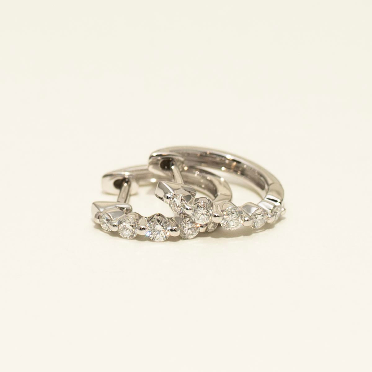 Diamond Single Prong Hoop Earrings in Platinum (1/4ct tw)