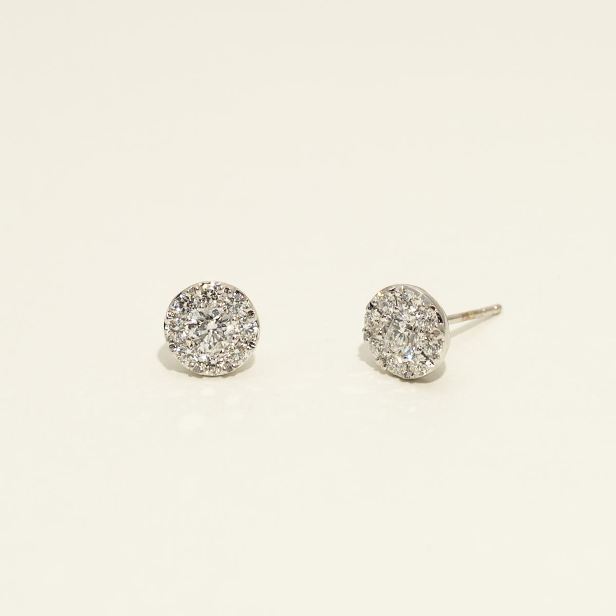 Estate Forevermark Diamond Halo Earrings in 18kt White Gold (3/4ct tw)