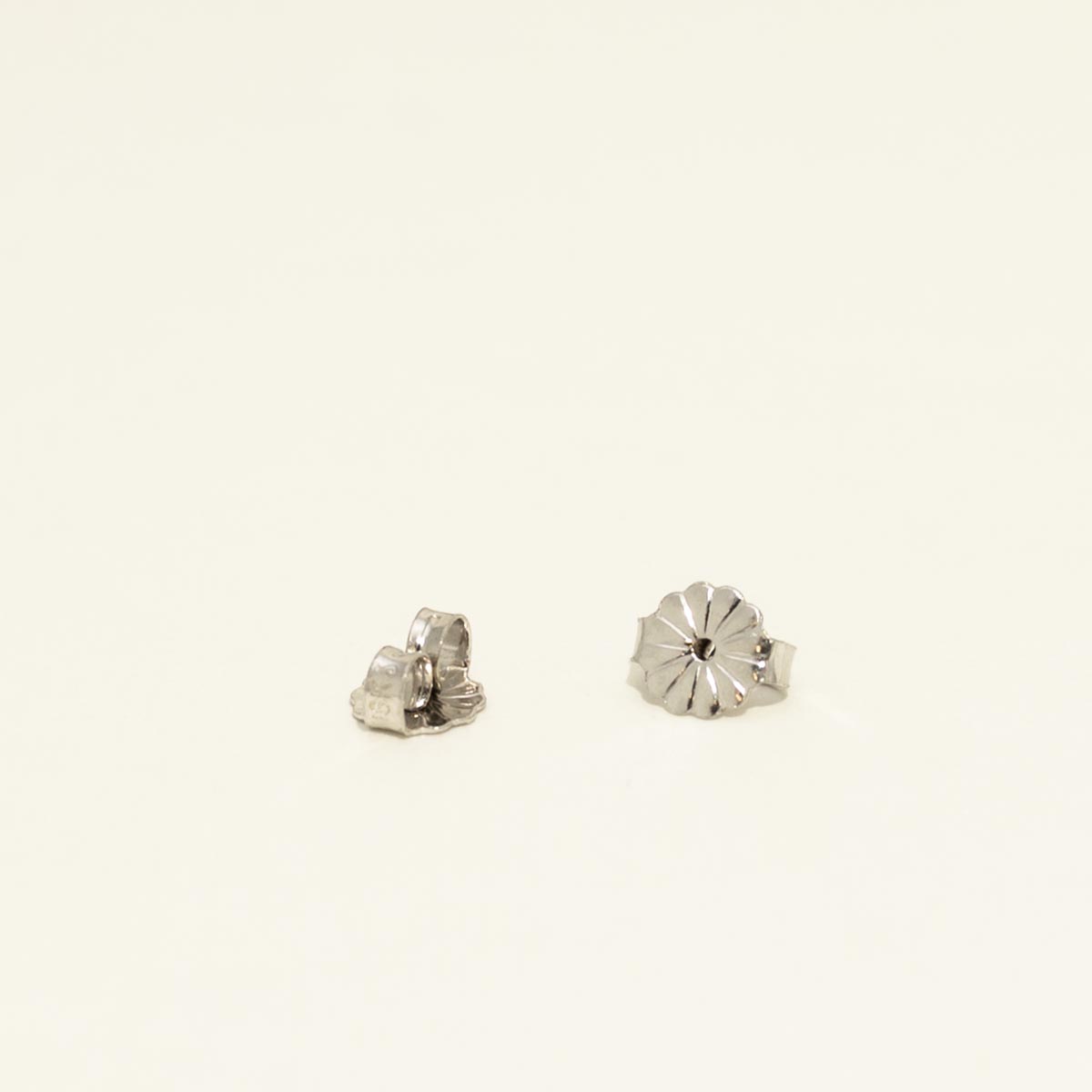 Estate Forevermark Diamond Halo Earrings in 18kt White Gold (3/4ct tw)
