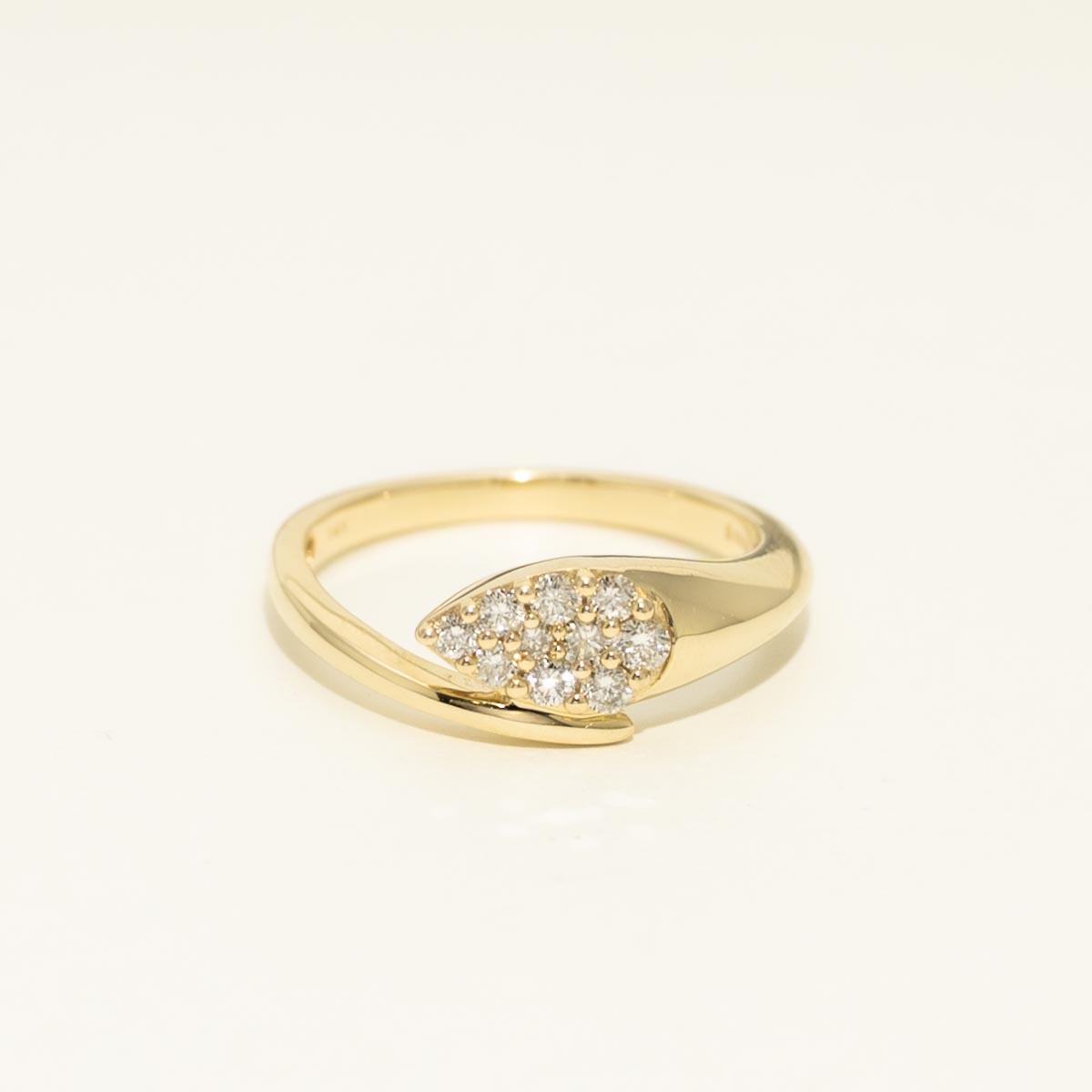 Pear Shape Diamond Fashion Ring in 14kt Yellow Gold (1/3ct tw)