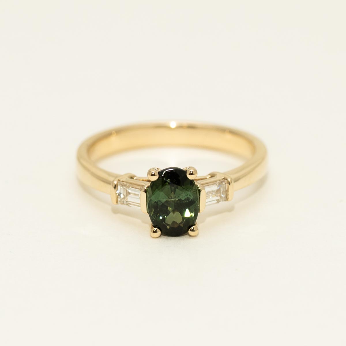 Oval Maine Green Tourmaline Ring in 14kt Yellow Gold with Diamonds (1/4ct tw)