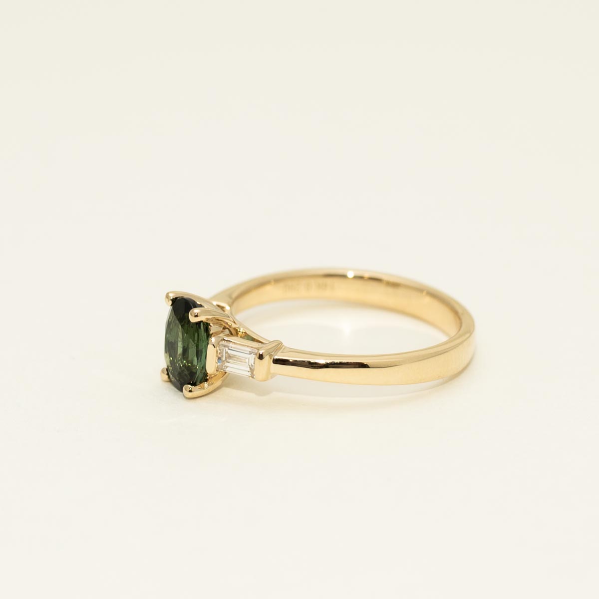 Oval Maine Green Tourmaline Ring in 14kt Yellow Gold with Diamonds (1/4ct tw)