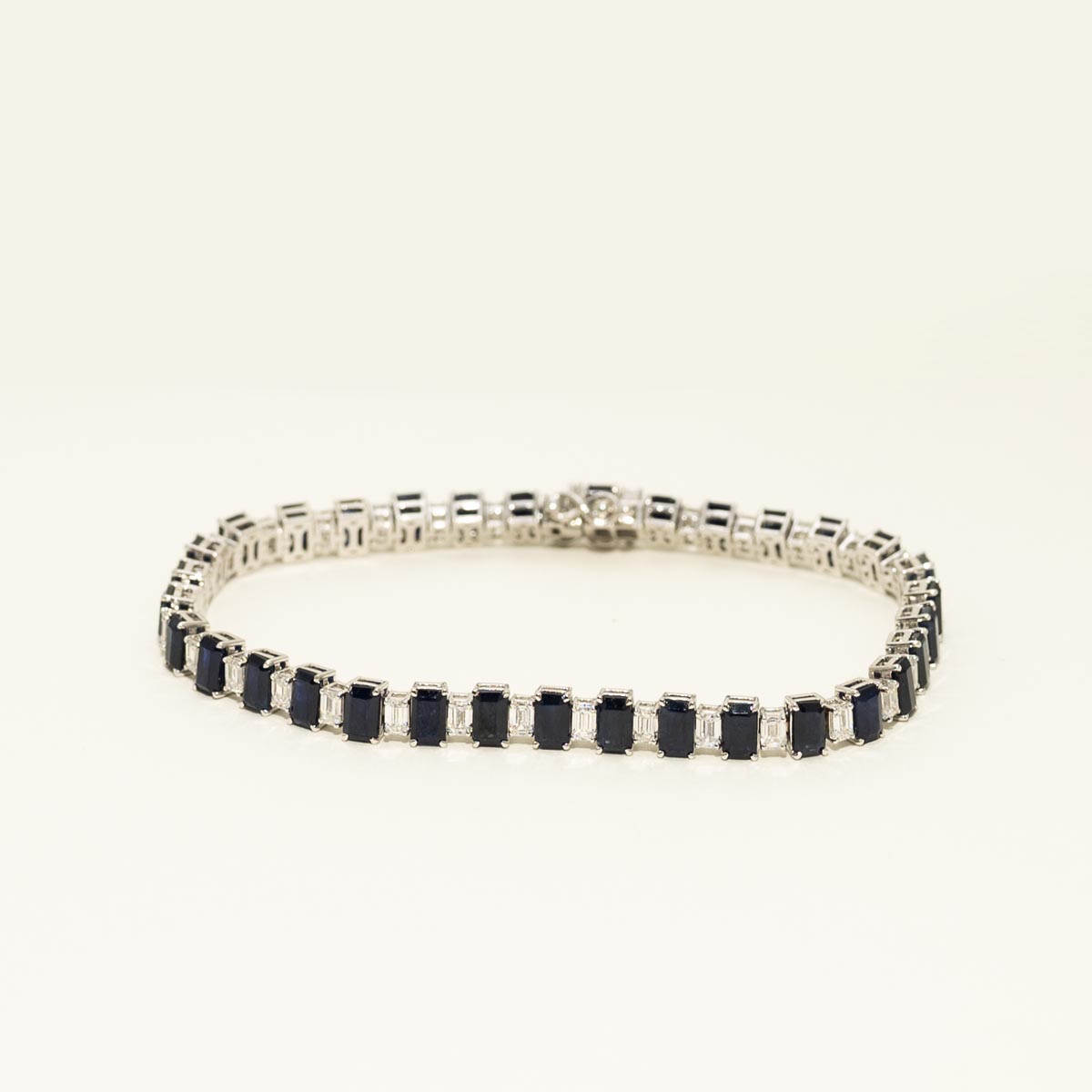 Emerald Cut Sapphire Bracelet in 14kt White Gold with Emerald Cut Diamonds (3.1ct tw)