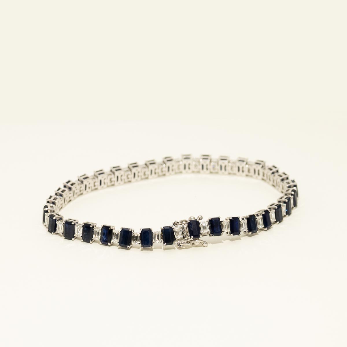 Emerald Cut Sapphire Bracelet in 14kt White Gold with Emerald Cut Diamonds (3.1ct tw)