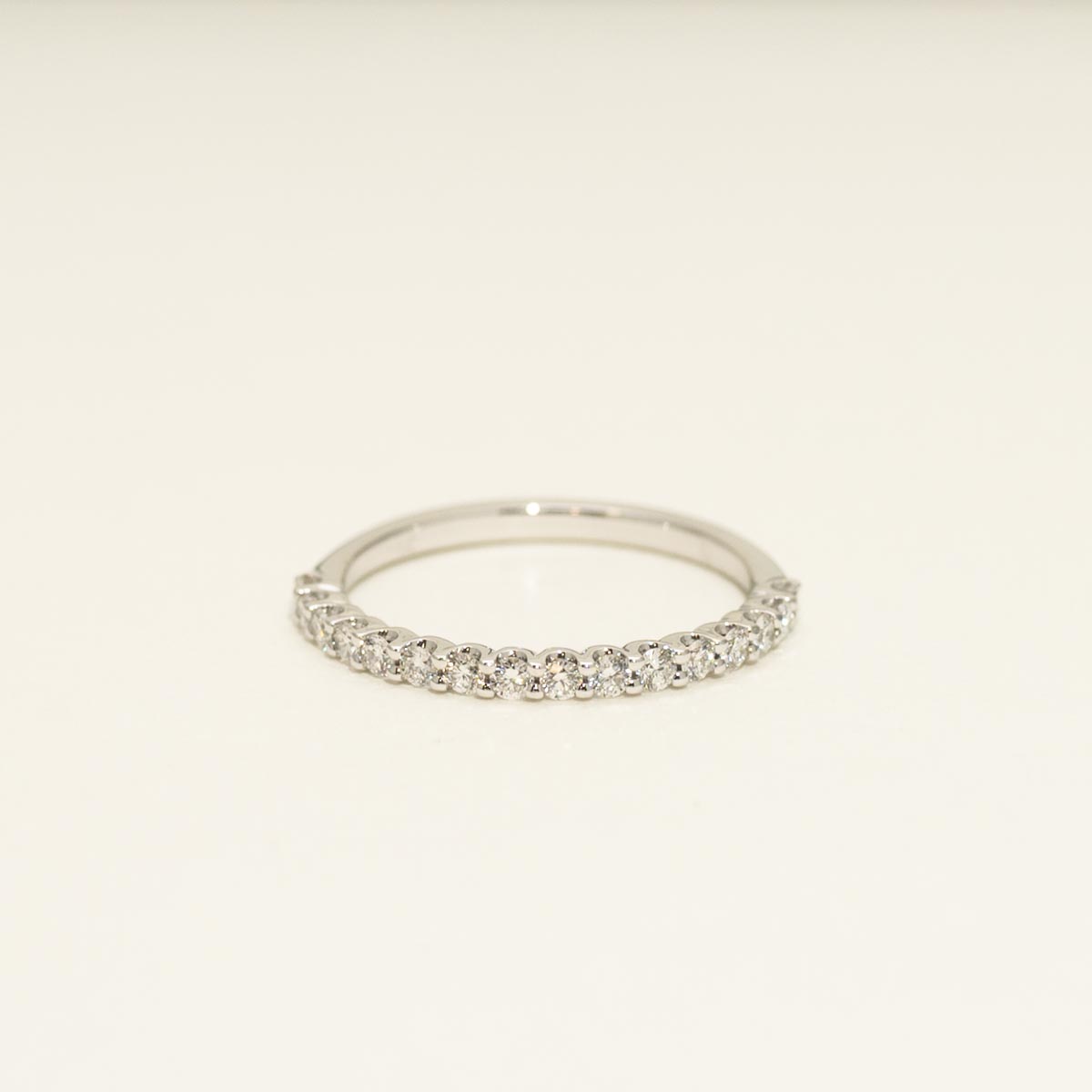 Diamond Wedding Band in 14kt White Gold (1/3ct tw)